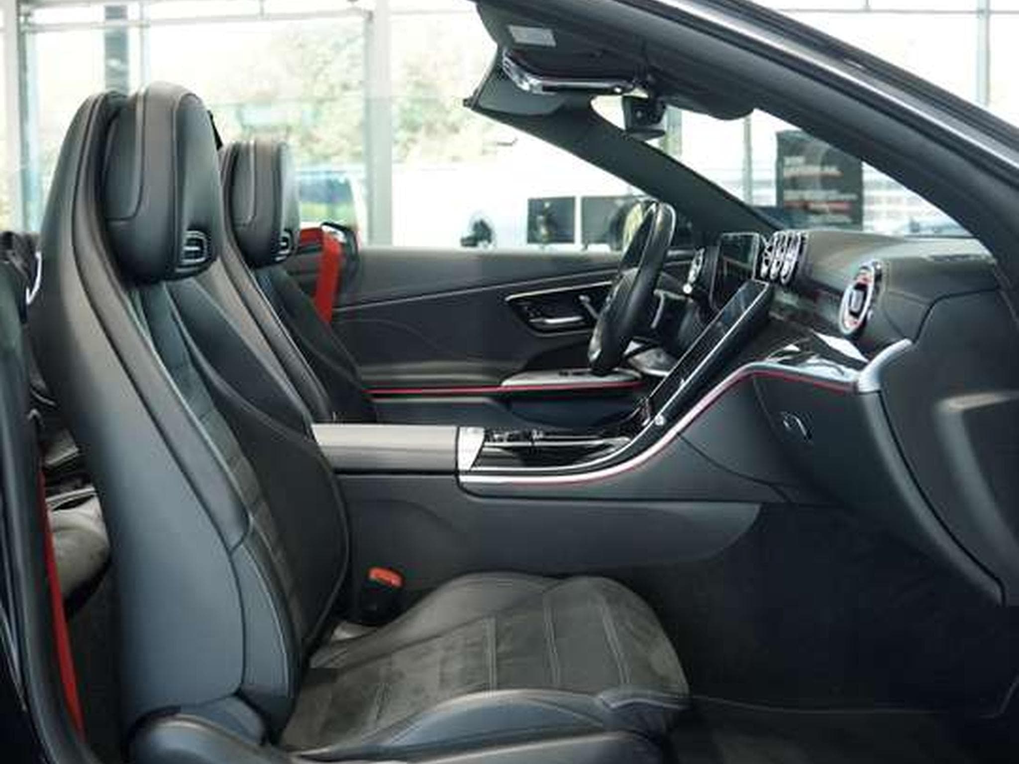 Mercedes CLE 300 4M Cabrio AMG Premium+ *20*Night*Carbon (2024) - Photo 18