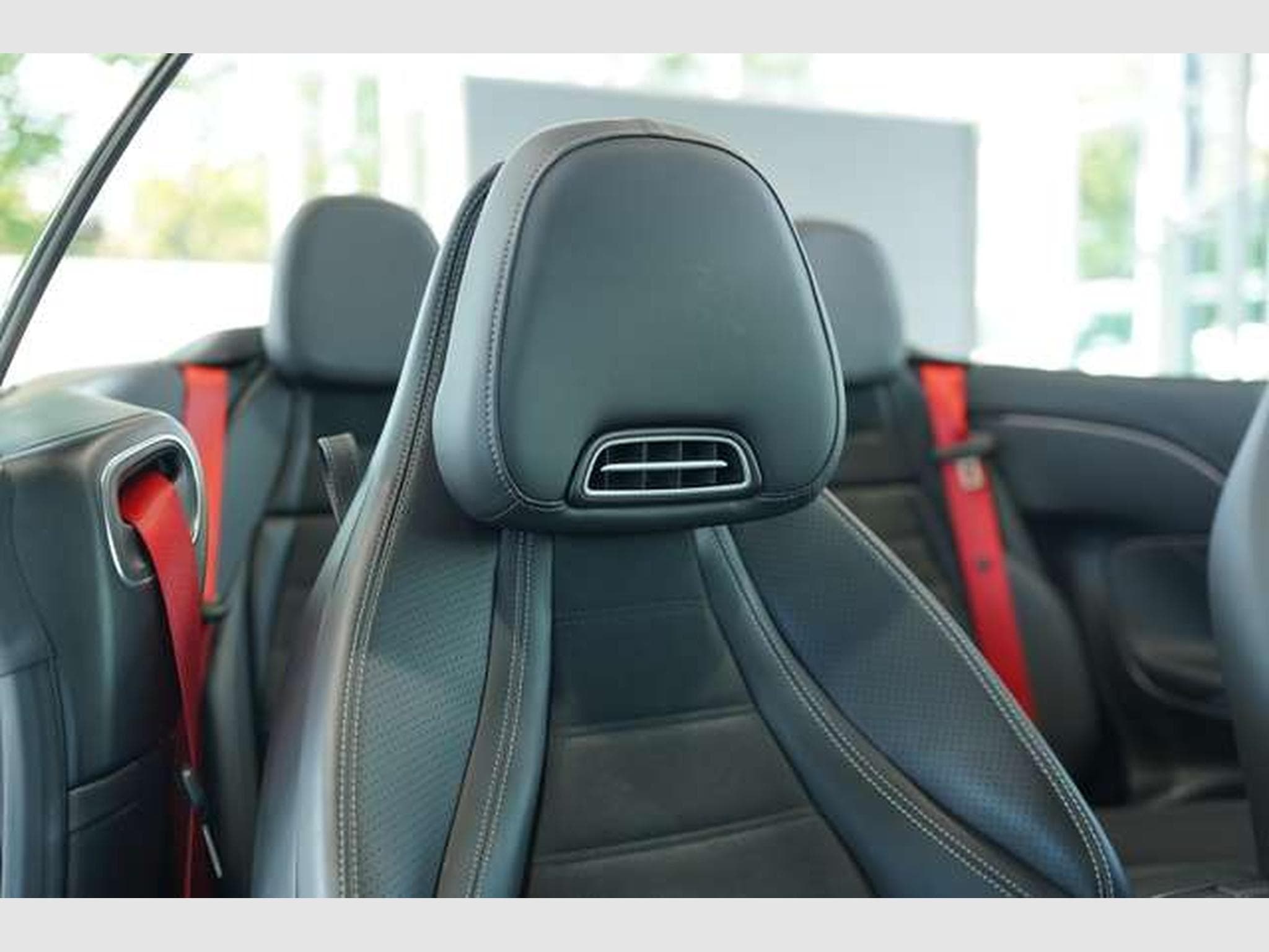 Mercedes CLE 300 4M Cabrio AMG Premium+ *20*Night*Carbon (2024) - Photo 25