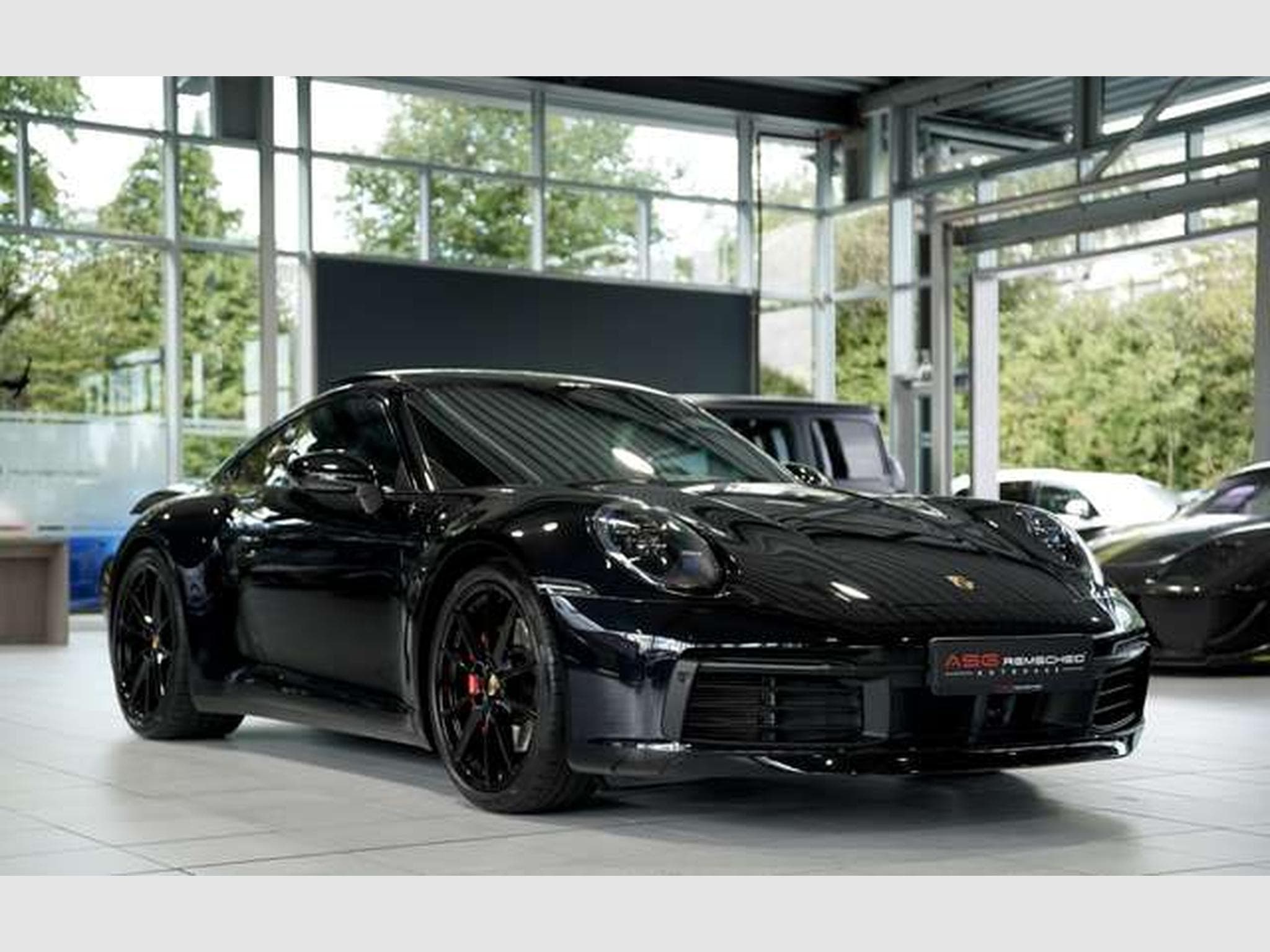 Porsche 911 Coupé Carrera 4S *Chrono *Pano*S-Abgas (2023) - Photo 5