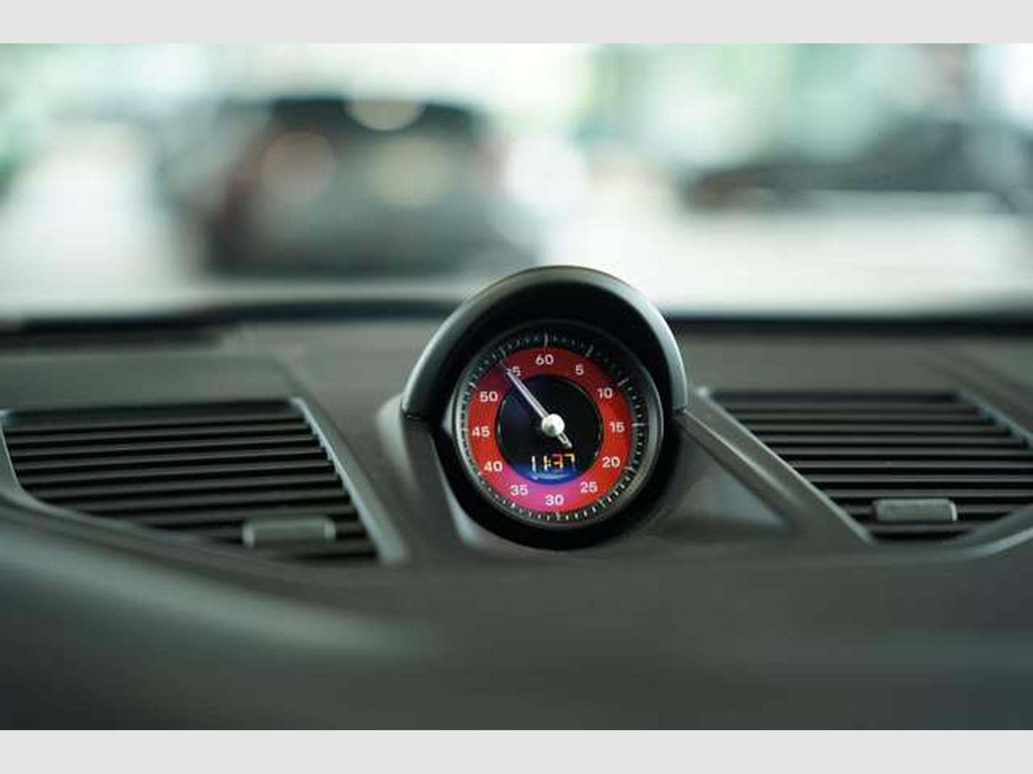 Porsche 911 Coupé Carrera 4S *Chrono *Pano*S-Abgas (2023) - Photo 34
