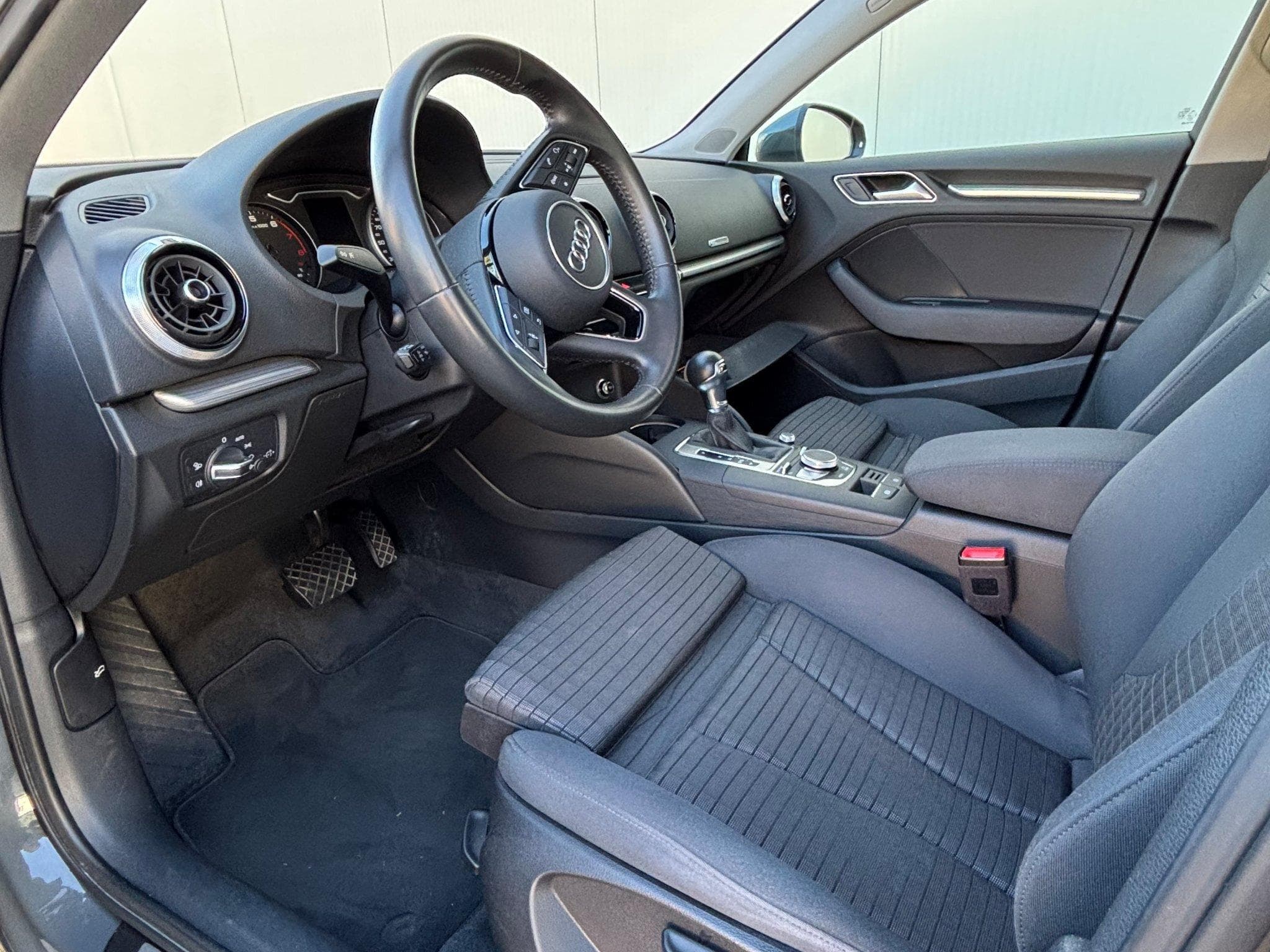 Audi A3 Typ 8V 35 TFSI 110kW 7-Gang S Tronic ACC (2019) - Photo 11