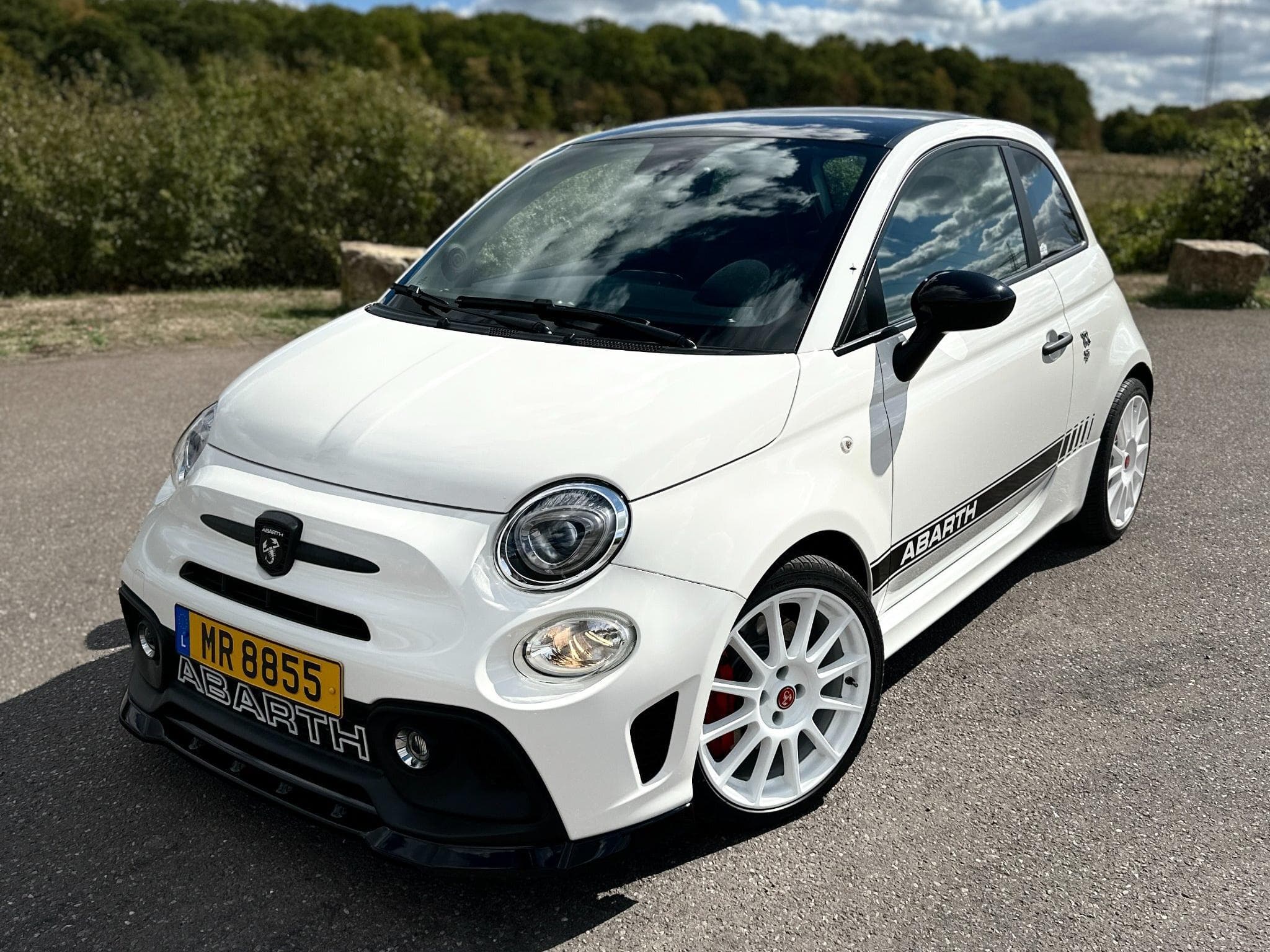 Abarth 595 Esseesse (2022) - Photo 1
