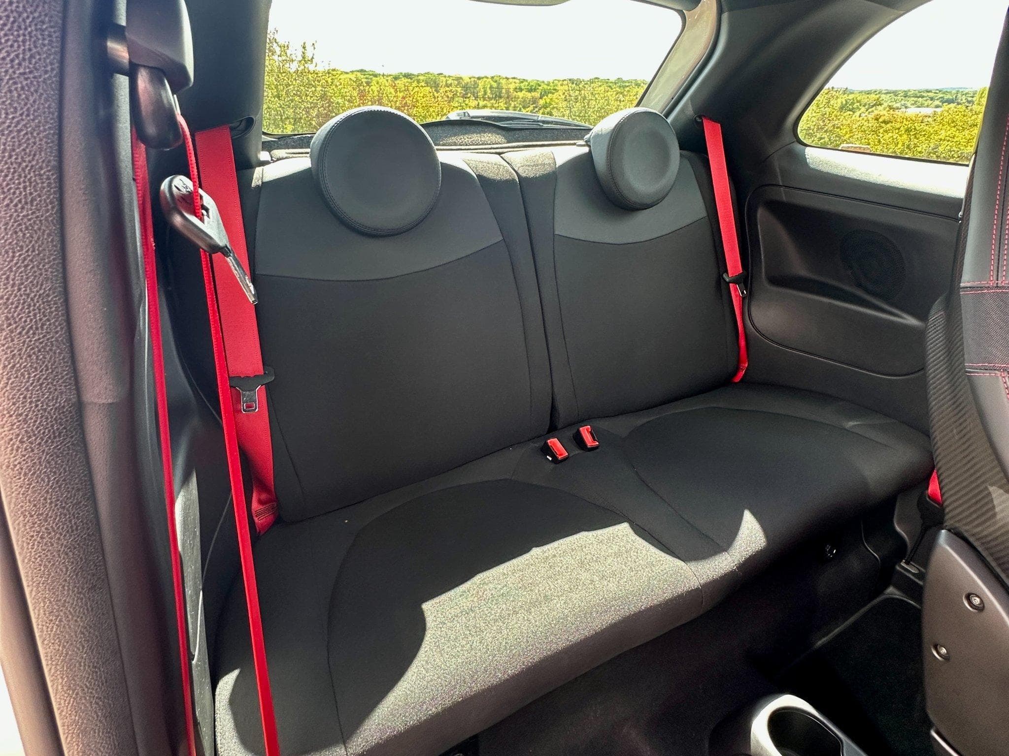 Abarth 595 Esseesse (2022) - Photo 13