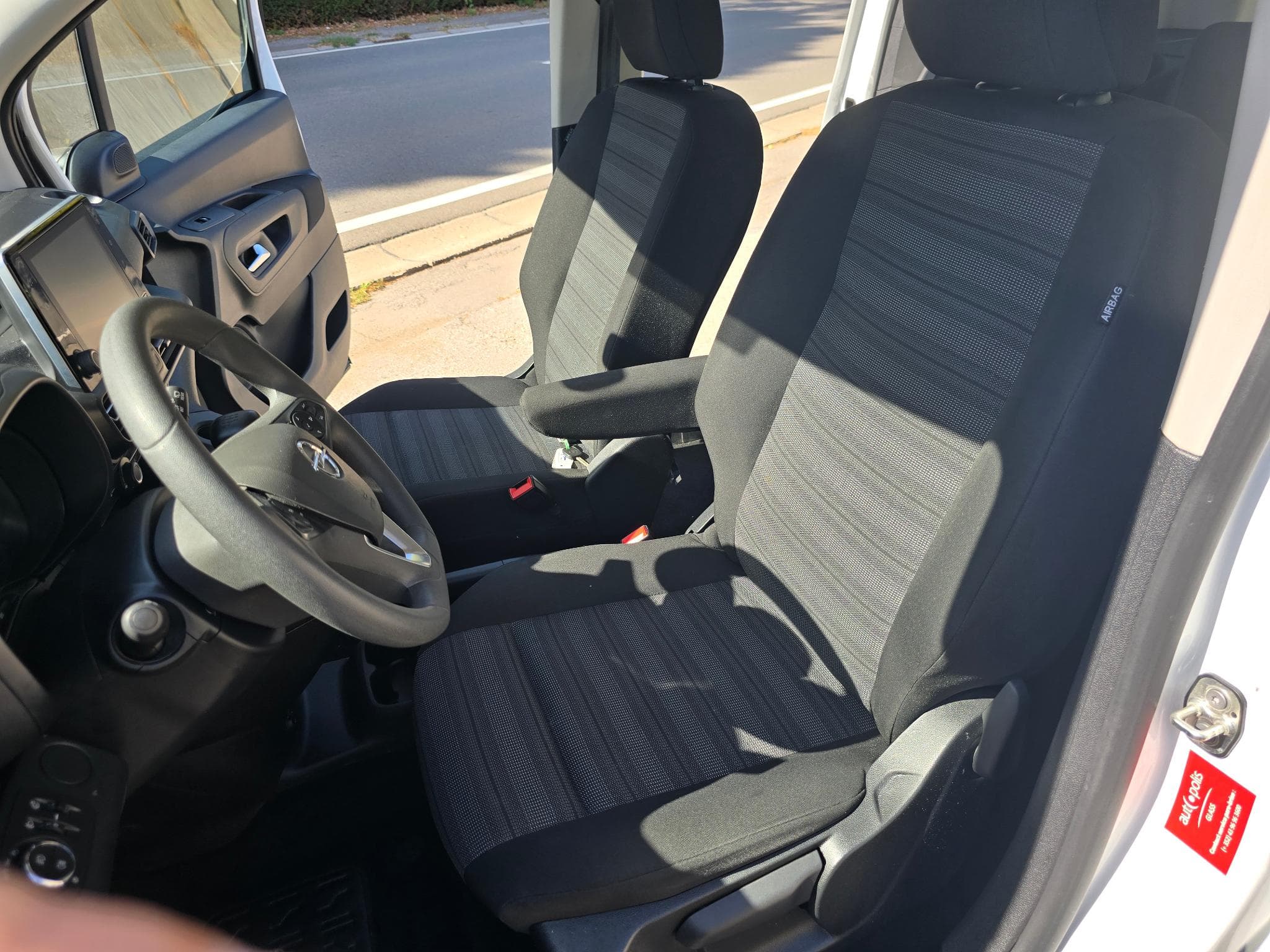 Opel Combo hdi 102 cv 51000 kms opts 11990 euro HT (2022) - Photo 8