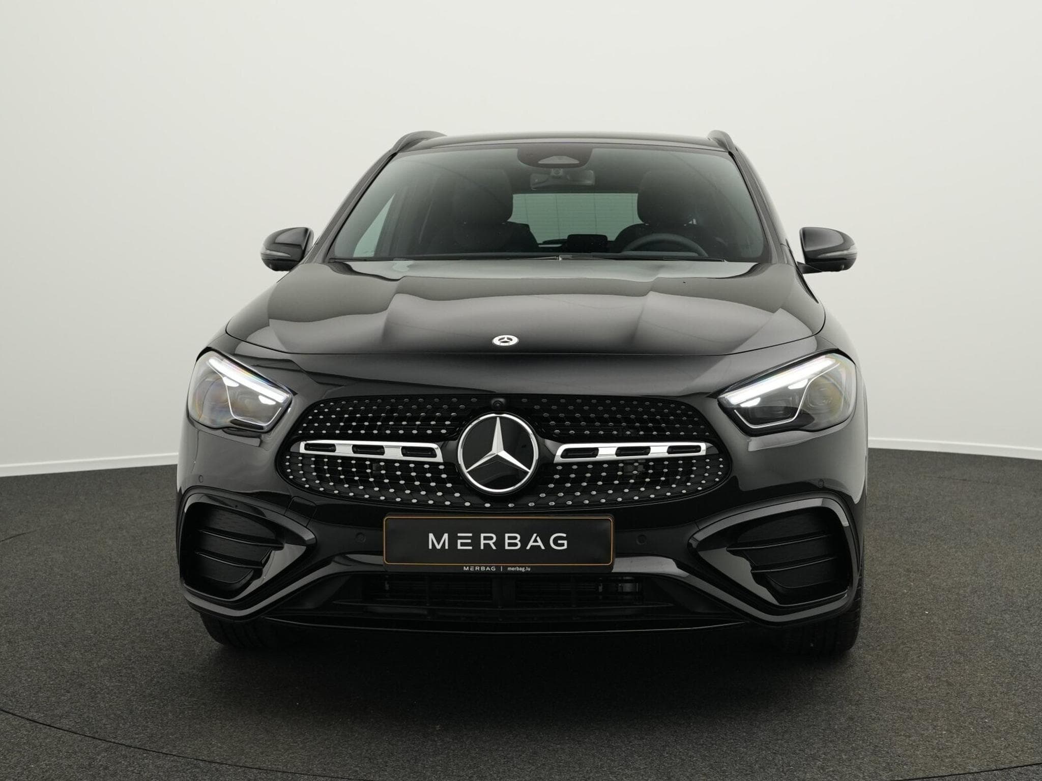 Mercedes GLA 180 AMG-Line Premium Plus (2025) - Photo 2