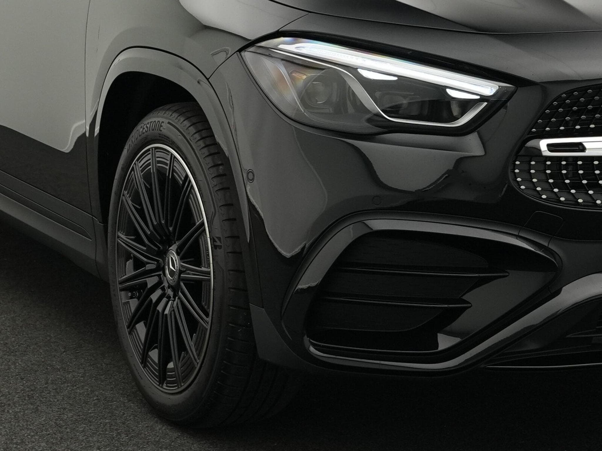 Mercedes GLA 180 AMG-Line Premium Plus (2025) - Photo 9