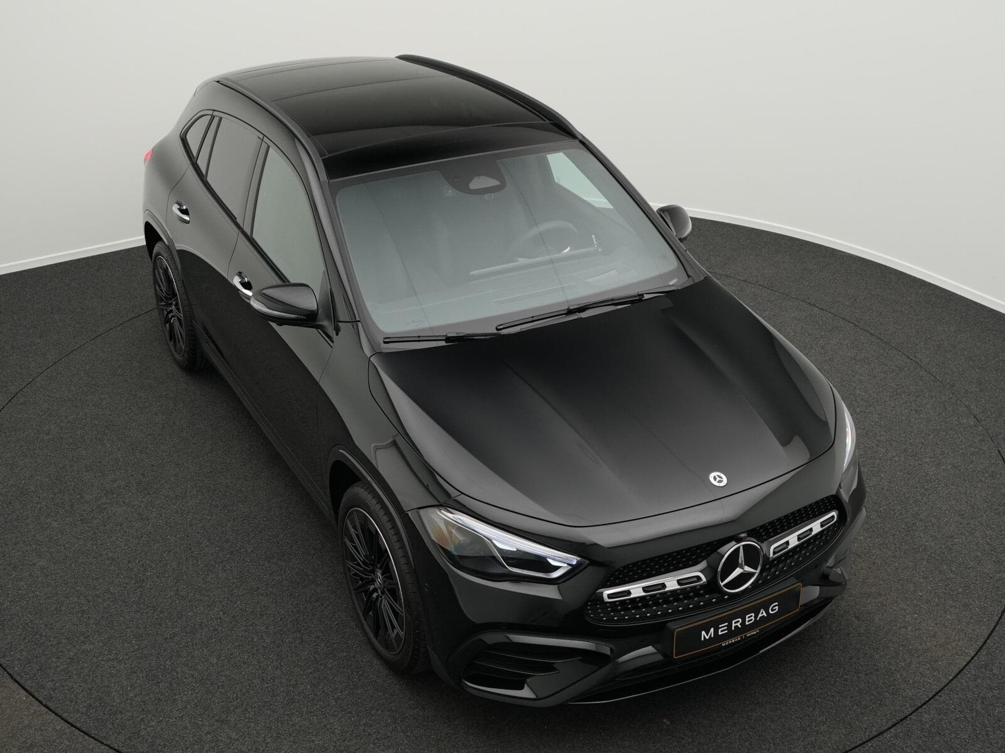 Mercedes GLA 180 AMG-Line Premium Plus (2025) - Photo 12