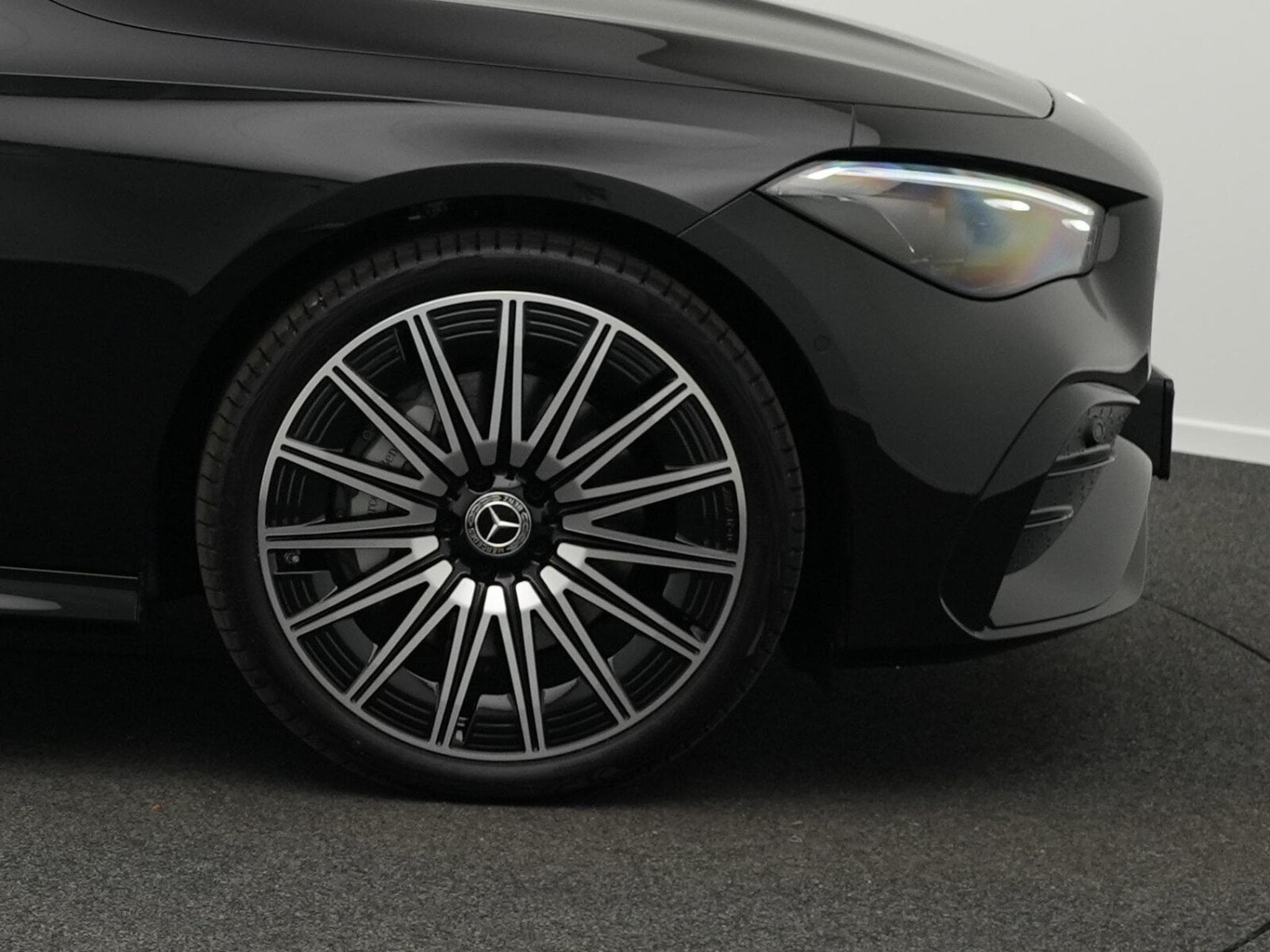 Mercedes CLE 300 4MATIC Coupé (2025) - Photo 8