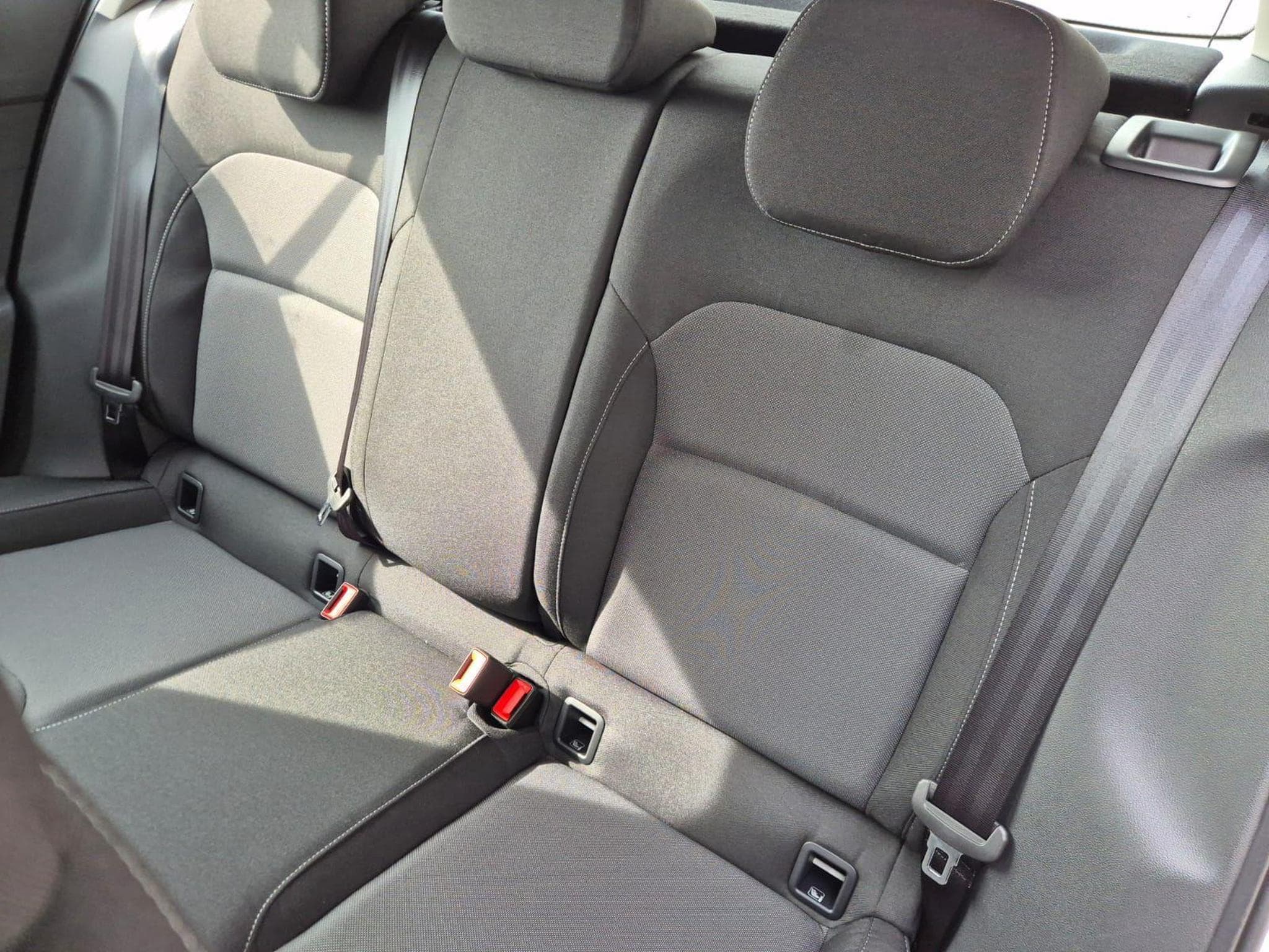 Skoda Fabia 1.0 TSI 95PS (2026) - Photo 12