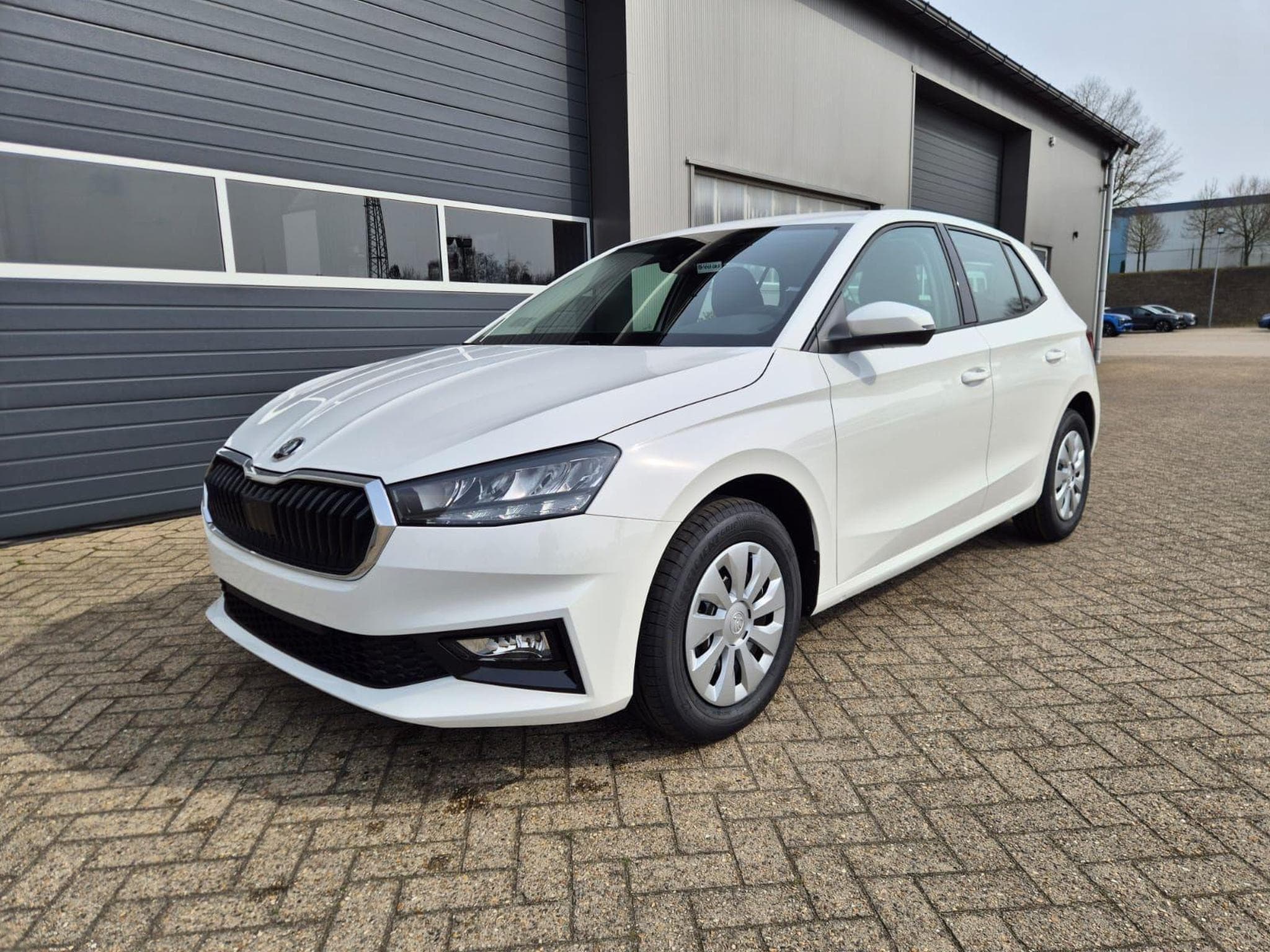 Skoda Fabia 1.0 TSI 95PS (2026) - Photo 5