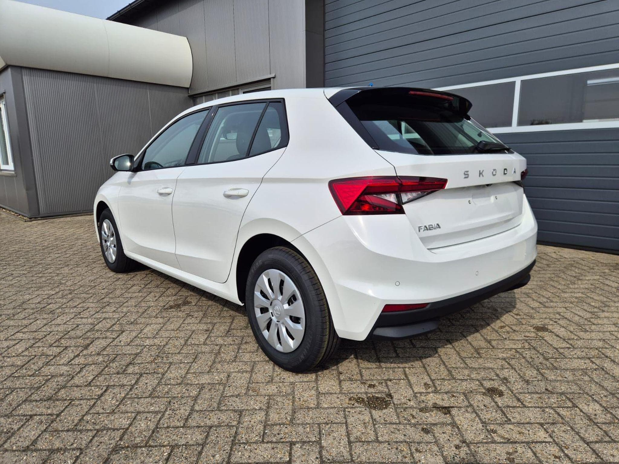 Skoda Fabia 1.0 TSI 95PS (2026) - Photo 7