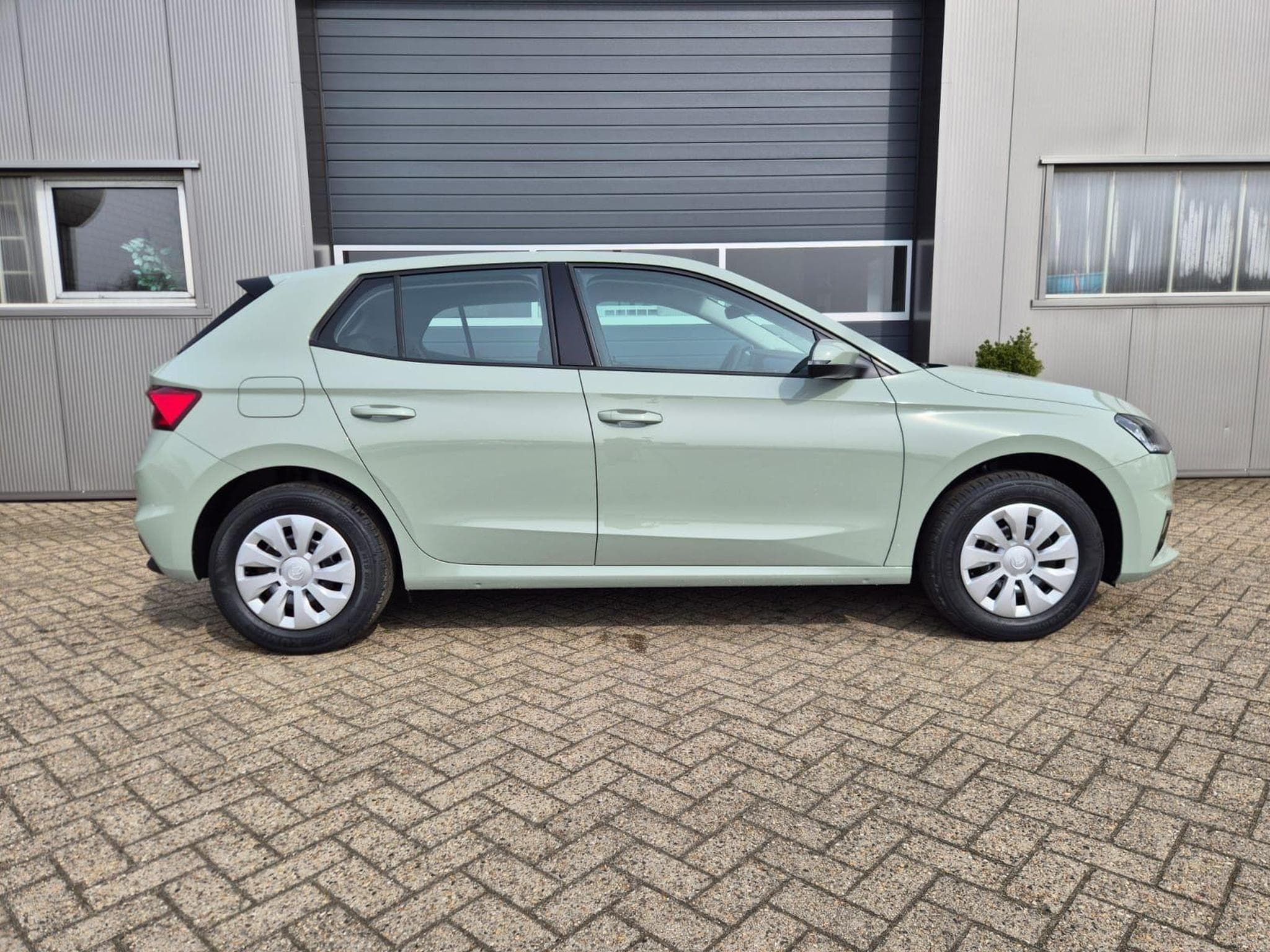 Skoda Fabia 1.0 TSI 95PS (2026) - Photo 6