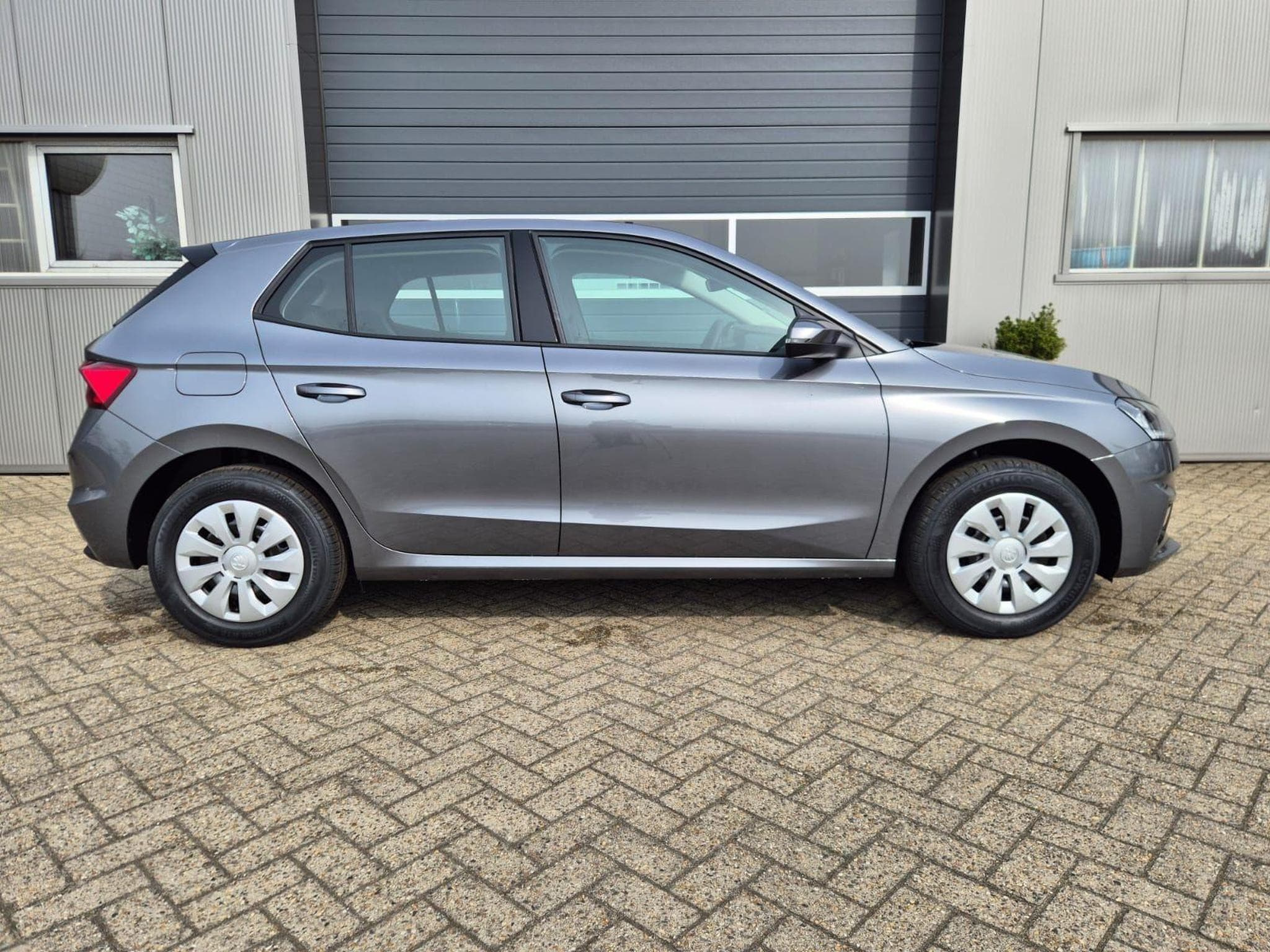 Skoda Fabia 1.0 TSI 95PS (2026) - Photo 5