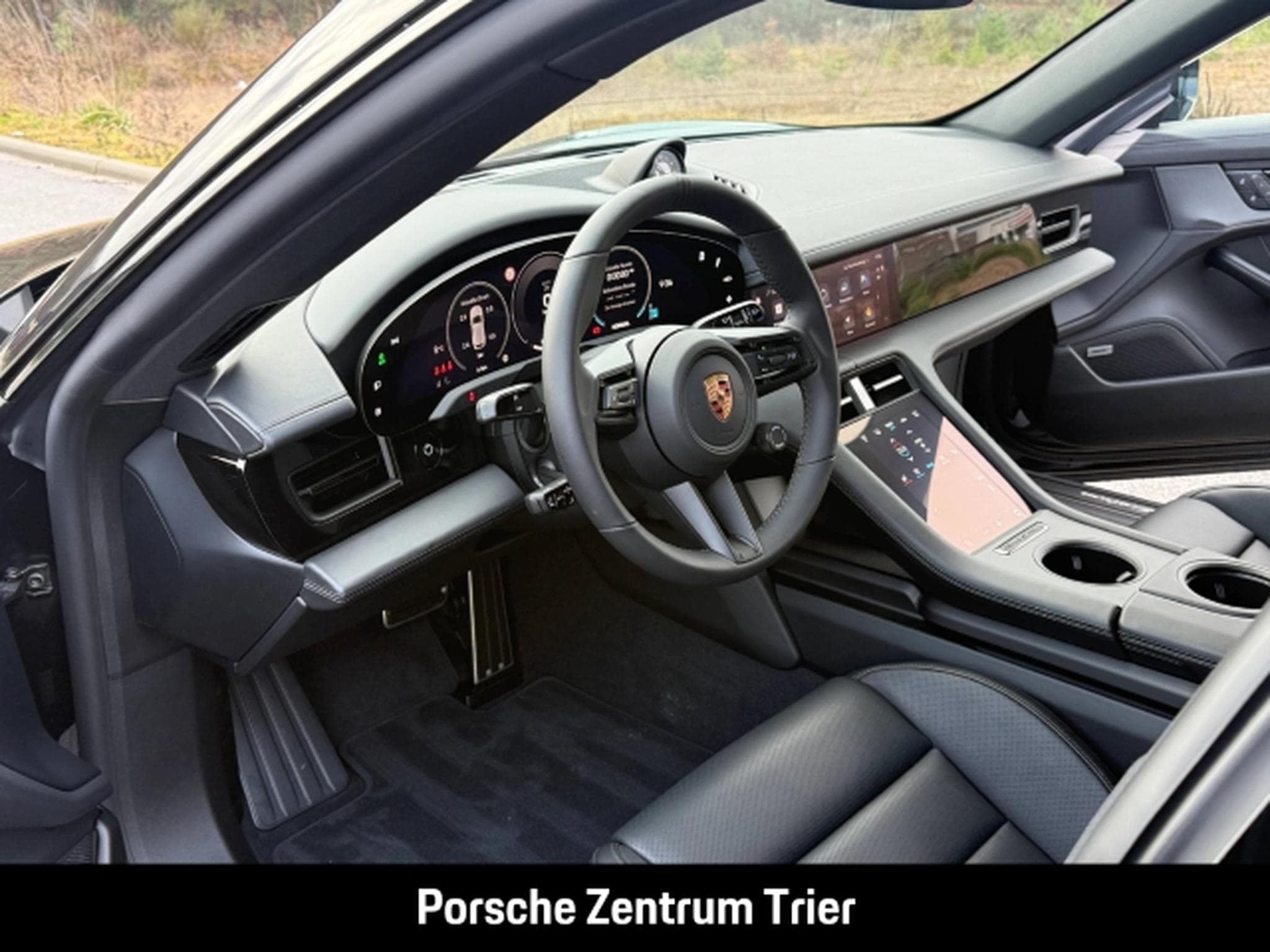 Porsche Taycan Turismo Black Edition HA-Lenkung (2026) - Photo 4