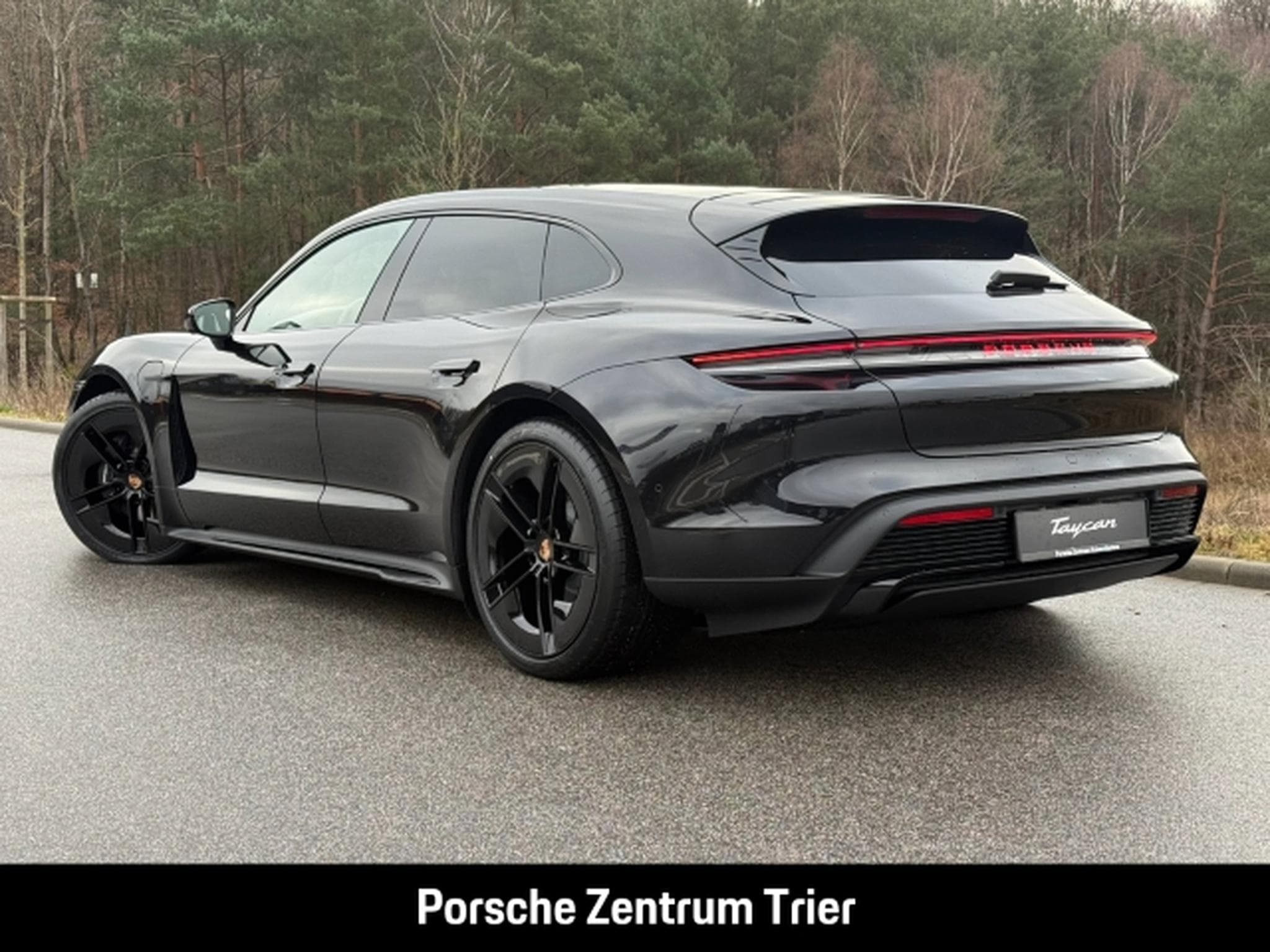 Porsche Taycan Turismo Black Edition HA-Lenkung (2026) - Photo 3