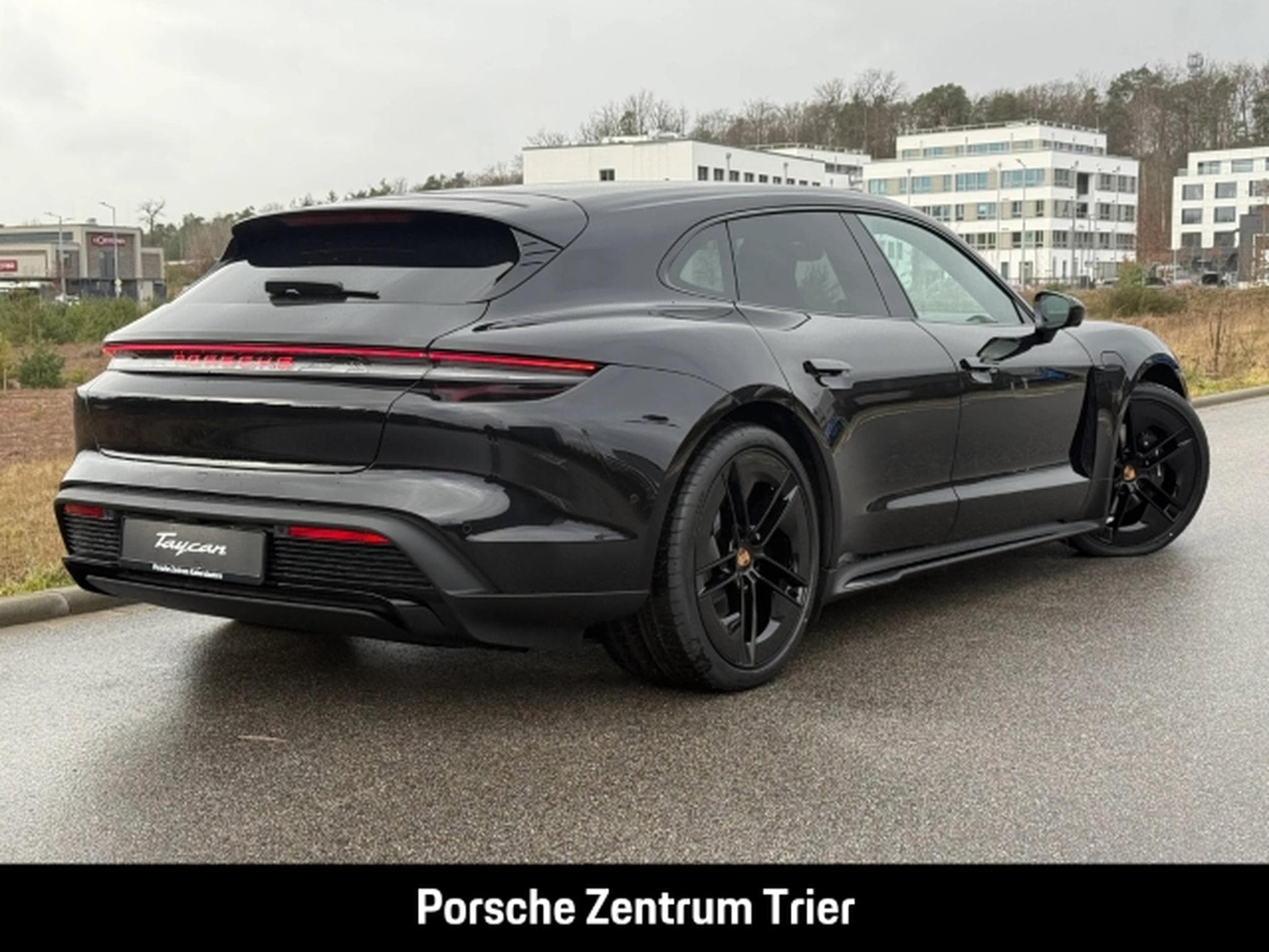 Porsche Taycan Turismo Black Edition HA-Lenkung (2026) - Photo 8