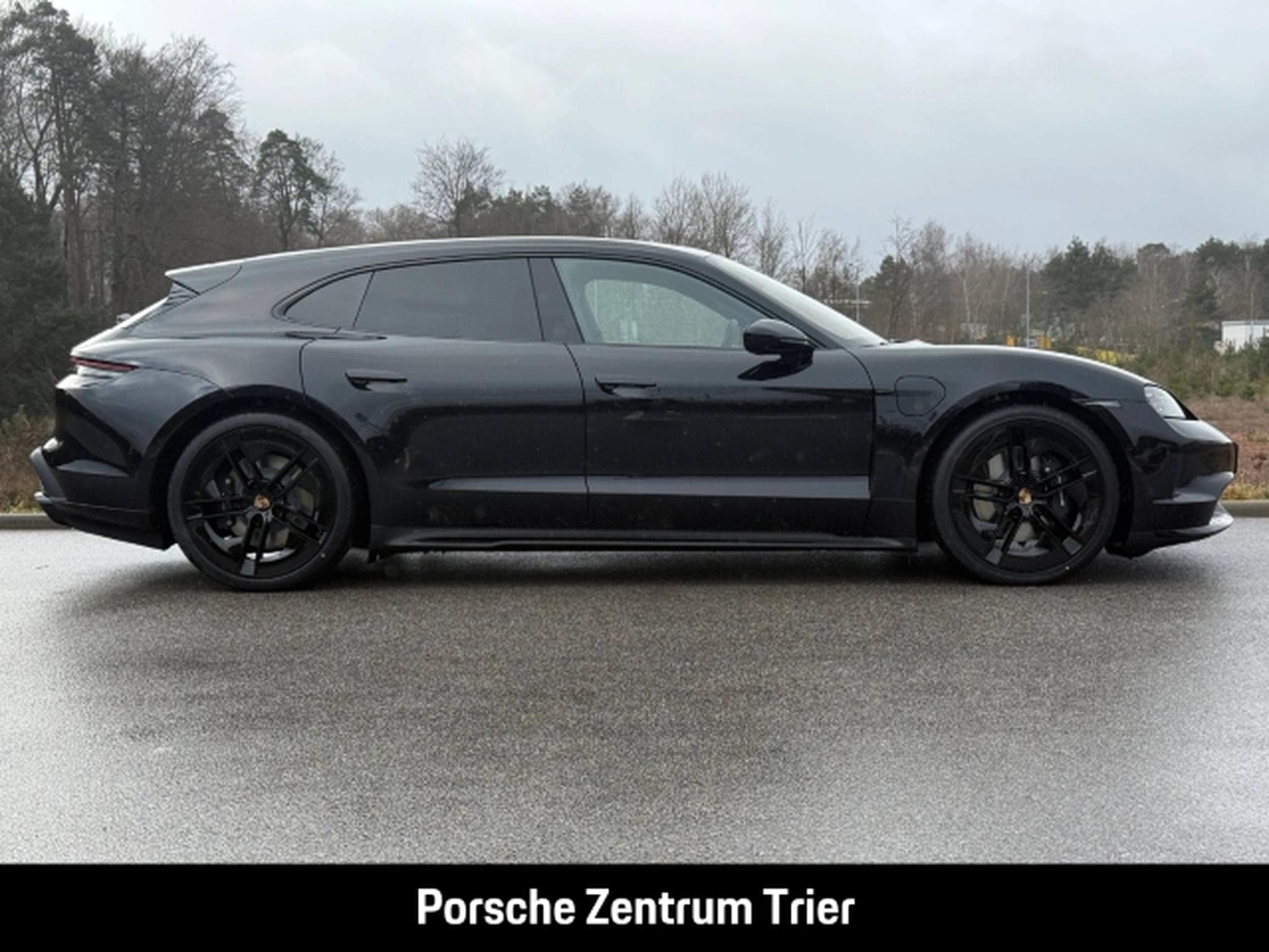 Porsche Taycan Turismo Black Edition HA-Lenkung (2026) - Photo 7