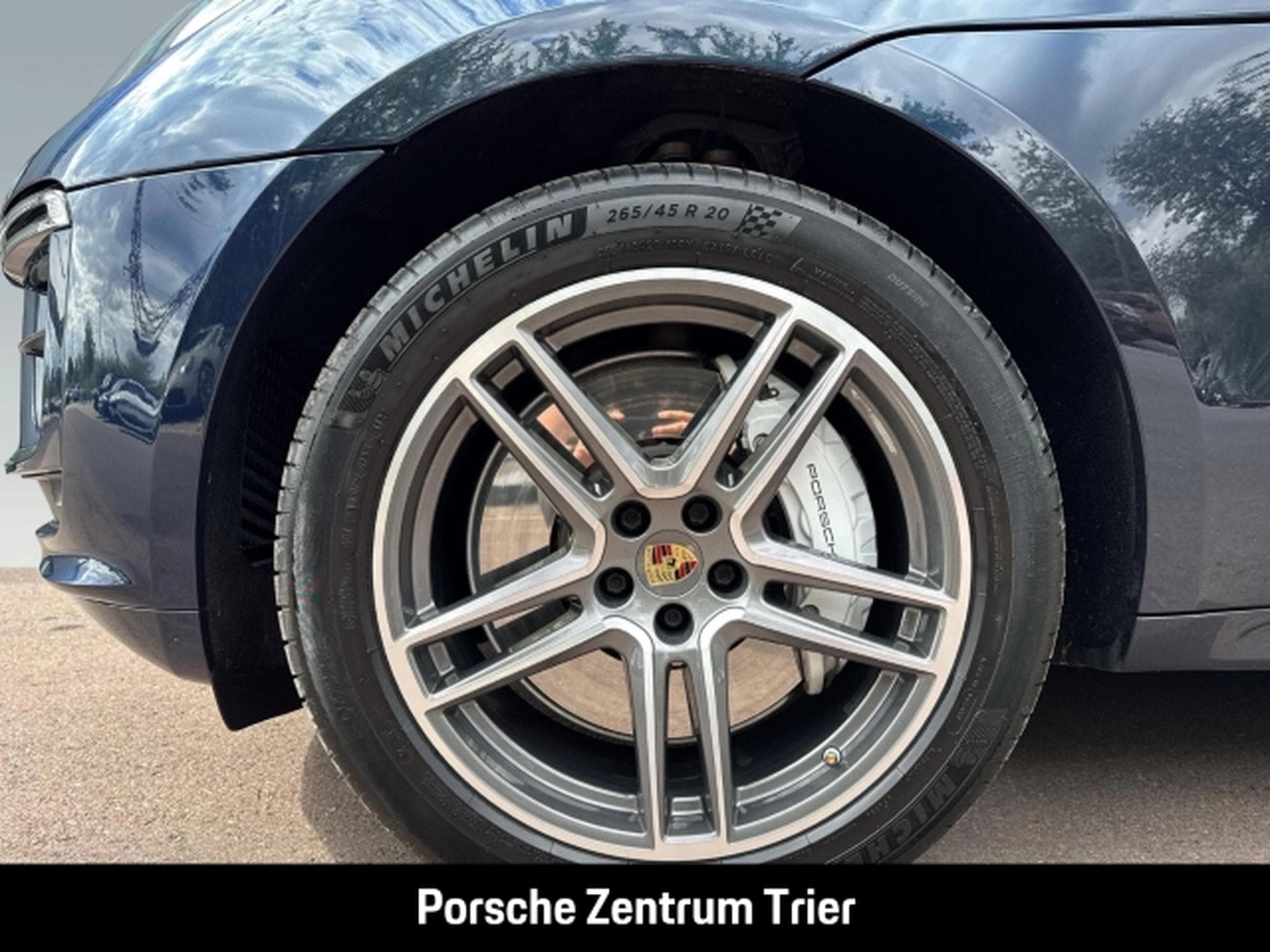 Porsche Macan Sportabgasanlage Surround-View PASM (2020) - Photo 8