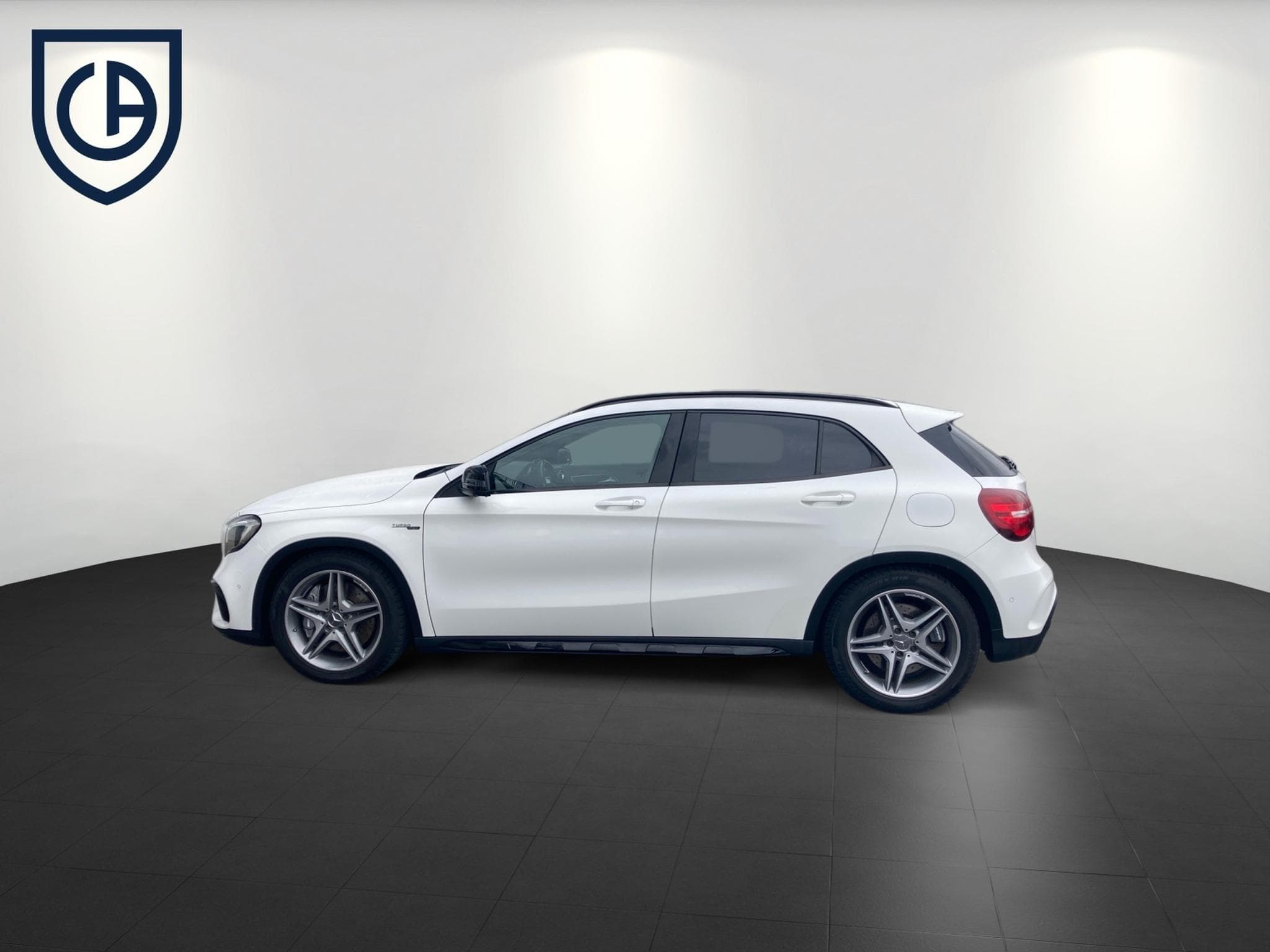 Mercedes GLA 45 AMG 4Matic/Navi/Kamera Night Paket Pano (2018) - Photo 5