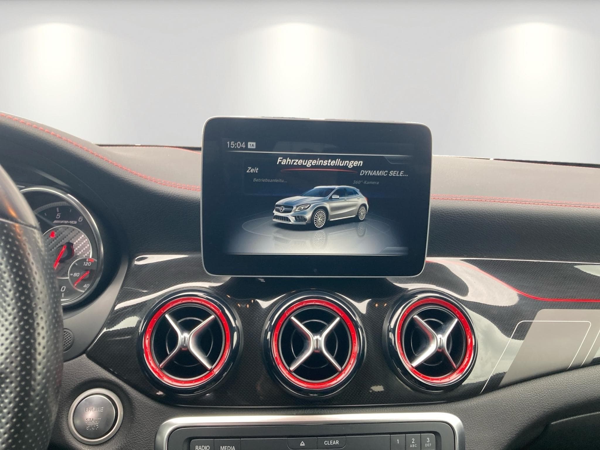 Mercedes GLA 45 AMG 4Matic/Navi/Kamera Night Paket Pano (2018) - Photo 11