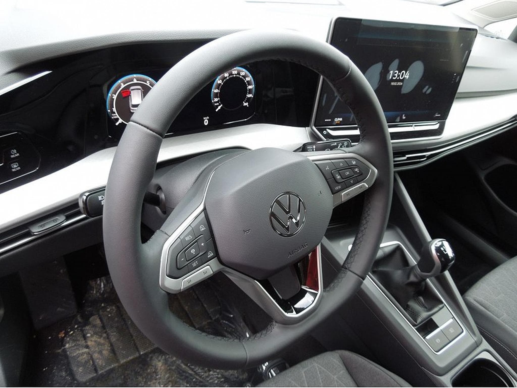 VW Golf (2026) - Photo 6