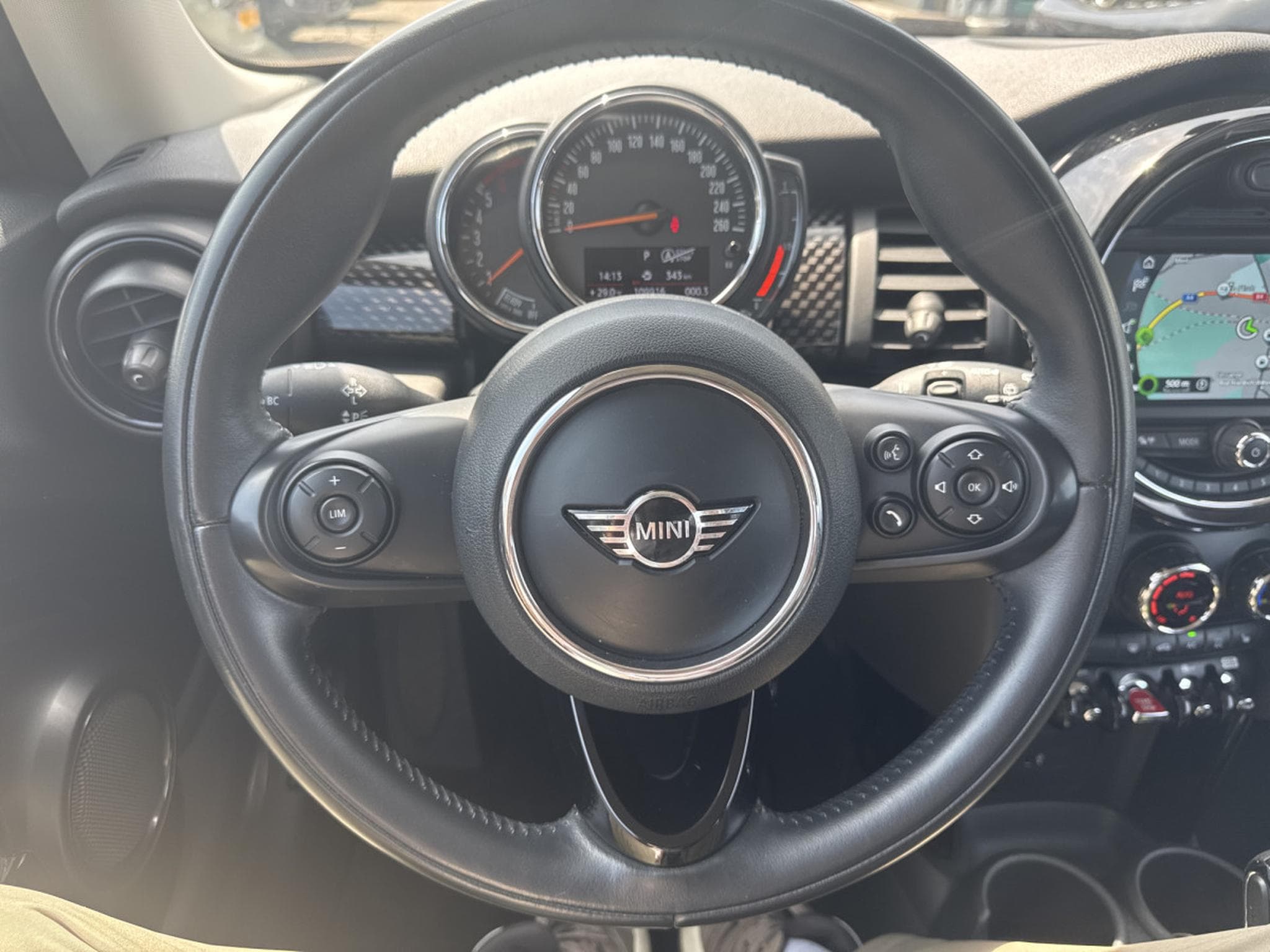 Mini Cooper SD SD 170CV AUTO CAR-PLAY (2018) - Foto 13