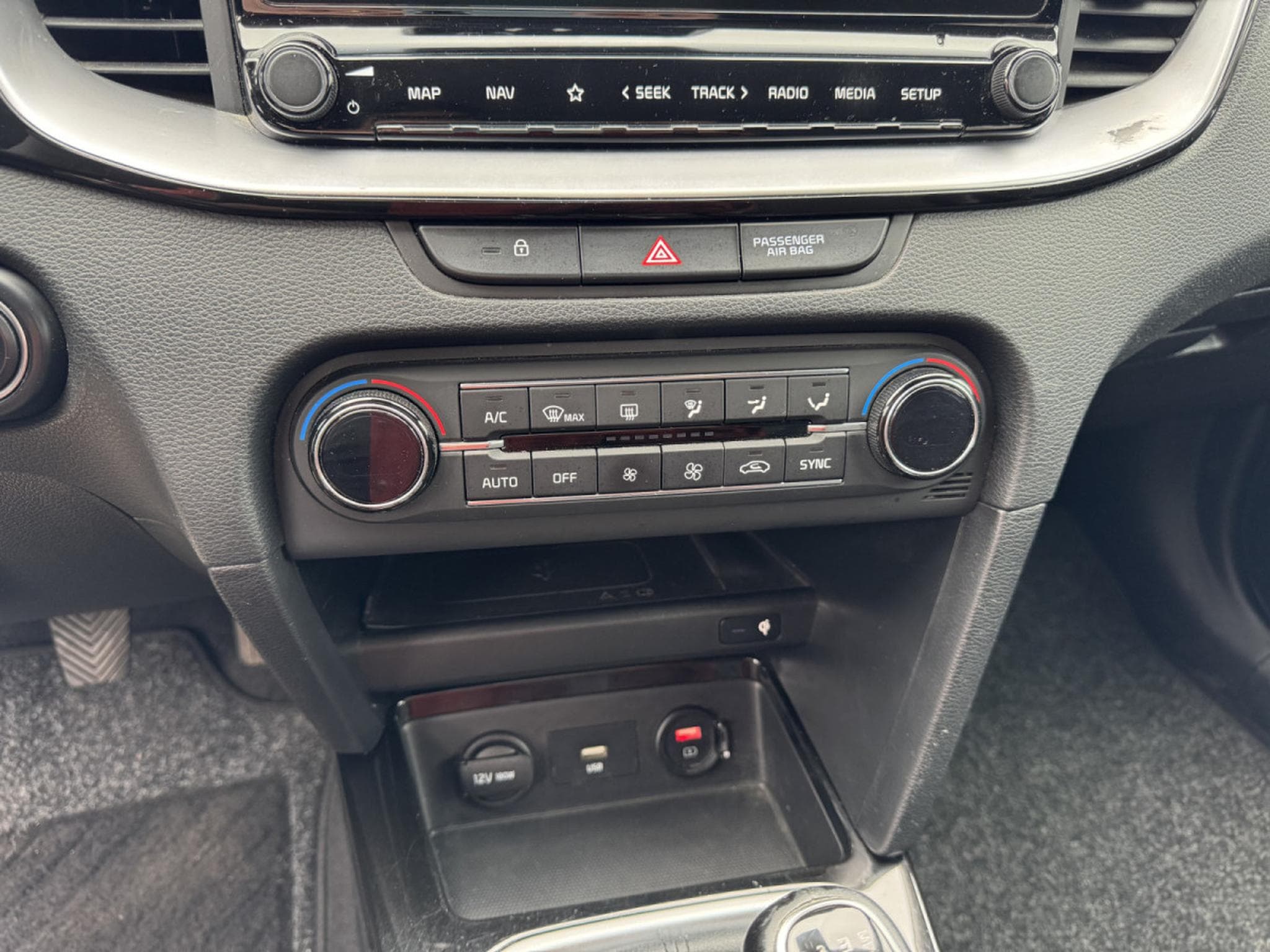 Kia Ceed SW Édition 7 1.0 T-GDI émotive pack (2021) - Foto 17