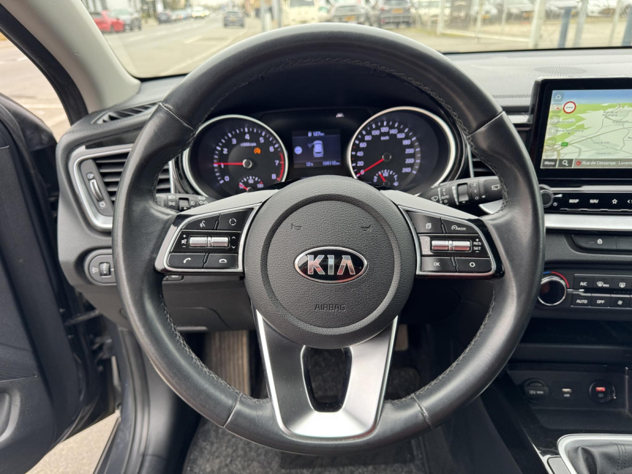 Kia Ceed SW Édition 7 1.0 T-GDI émotive pack (2021) - Foto 16