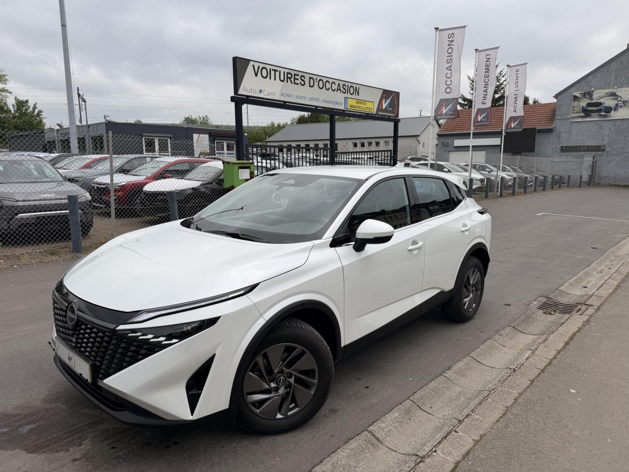 Nissan Qashqai 1.3 ACENTA 2WD 158CV Xtronic Mild-Hybrid (2025) - Foto 6