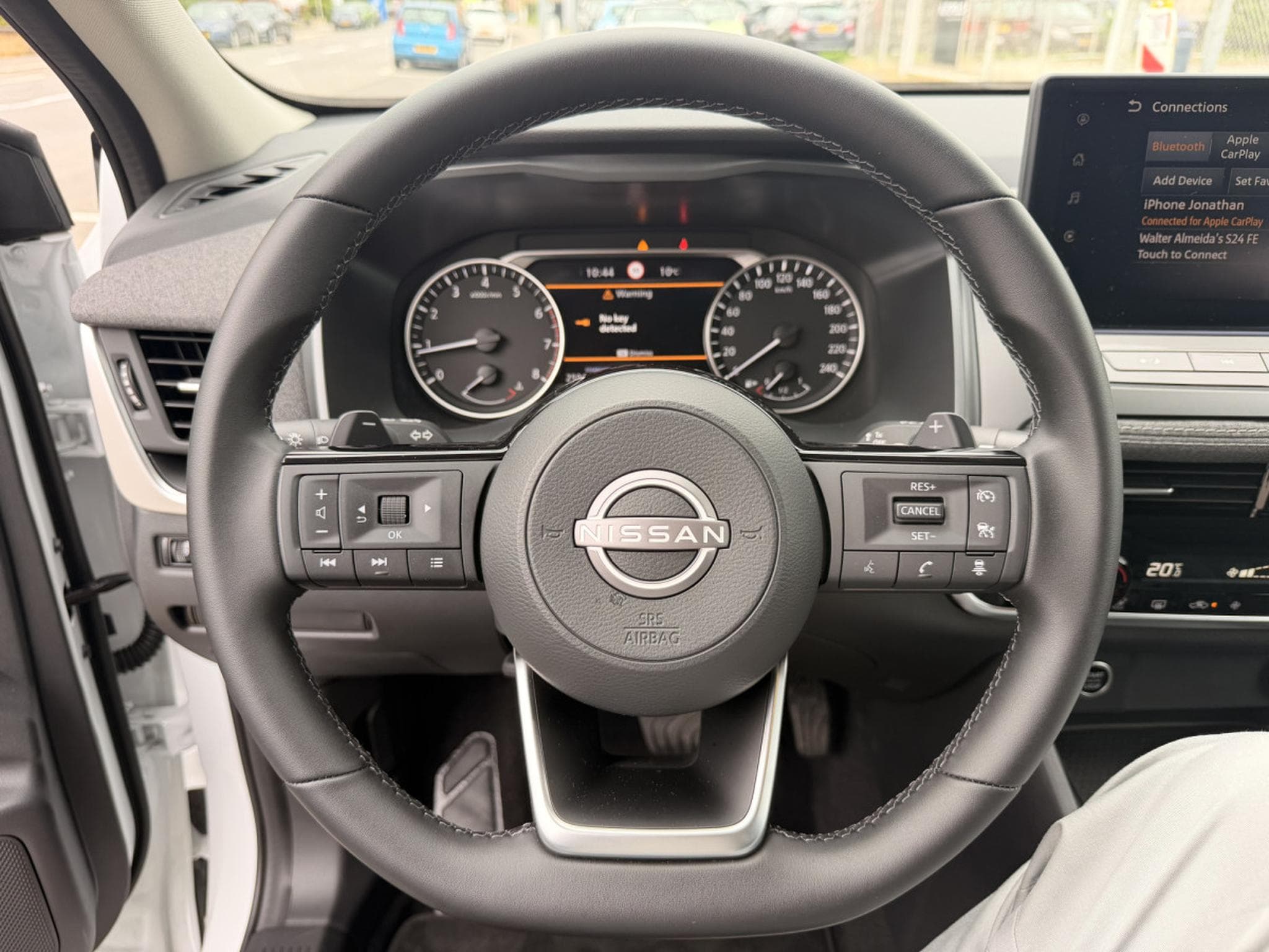 Nissan Qashqai 1.3 ACENTA 2WD 158CV Xtronic Mild-Hybrid (2025) - Foto 16
