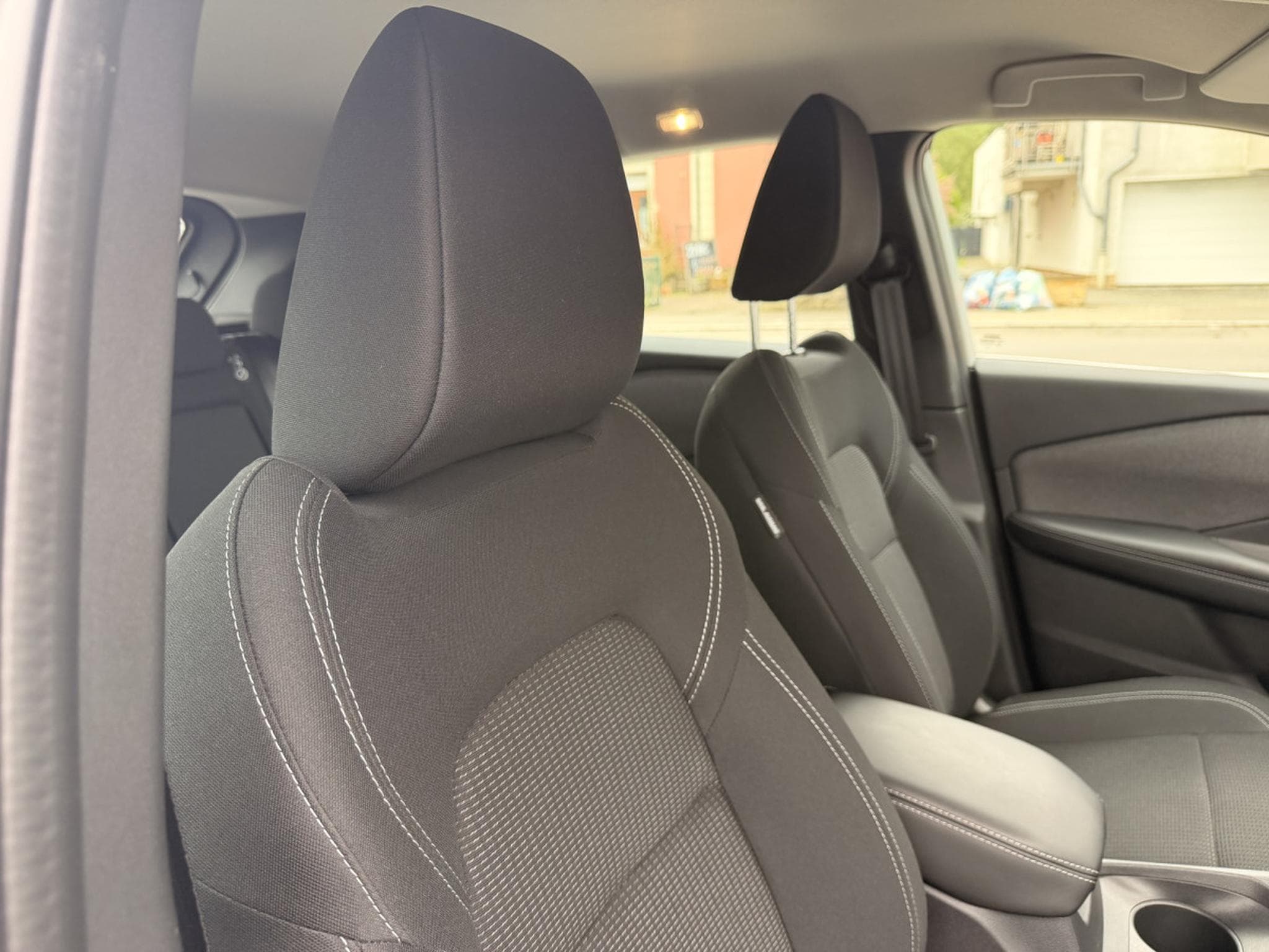 Nissan Qashqai 1.3 ACENTA 2WD 158CV Xtronic Mild-Hybrid (2025) - Foto 13