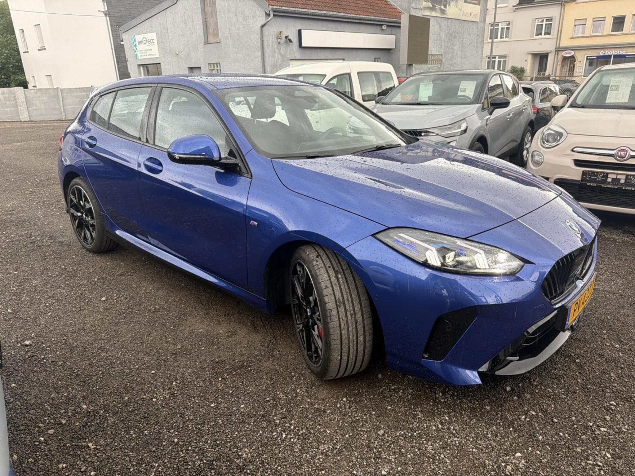 BMW 118 2.0DA PACK M 150CV AUTO (2025) - Photo 3