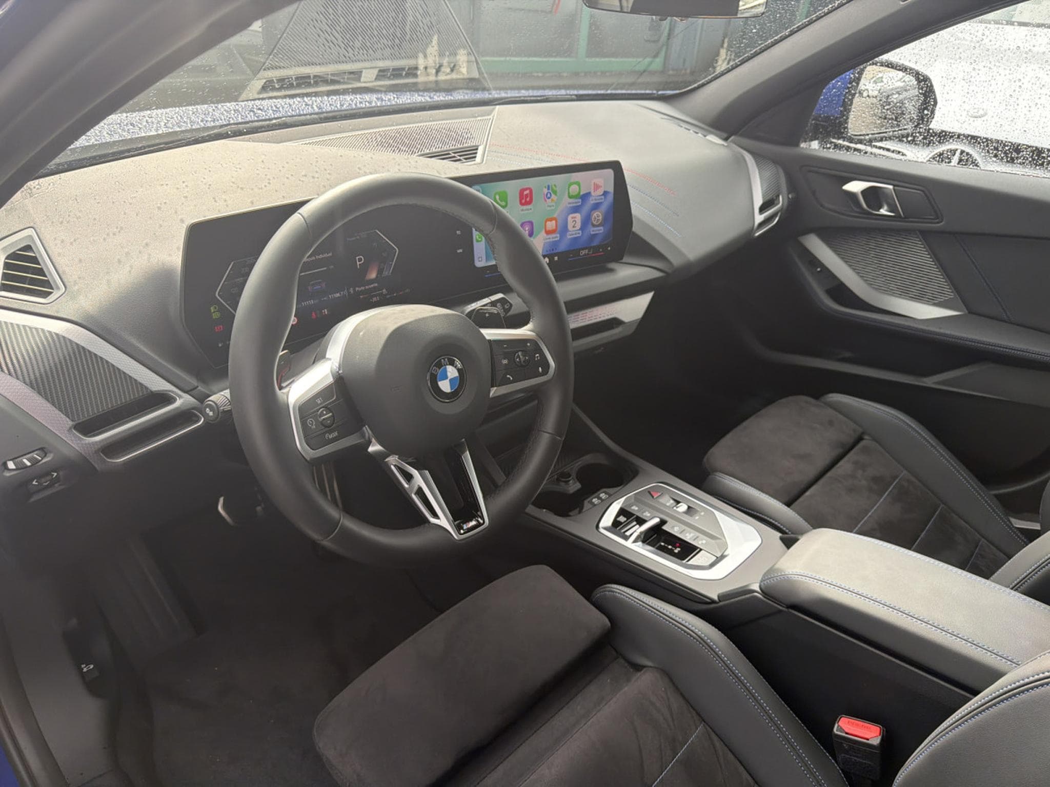 BMW 118 2.0DA PACK M 150CV AUTO (2025) - Photo 12