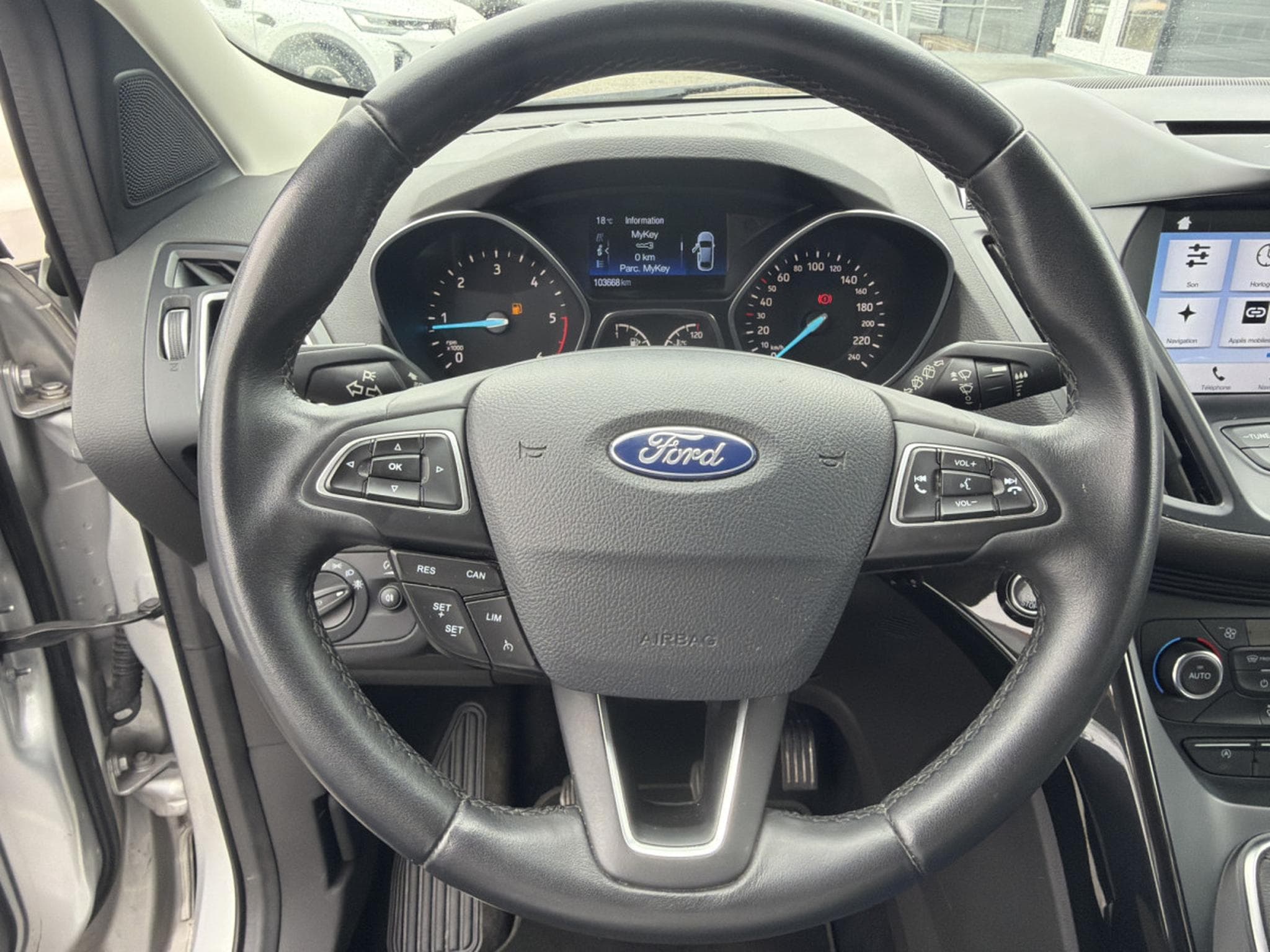 Ford Kuga 1.5 TDCI M6 CONNECT 120CV (2018) - Photo 15