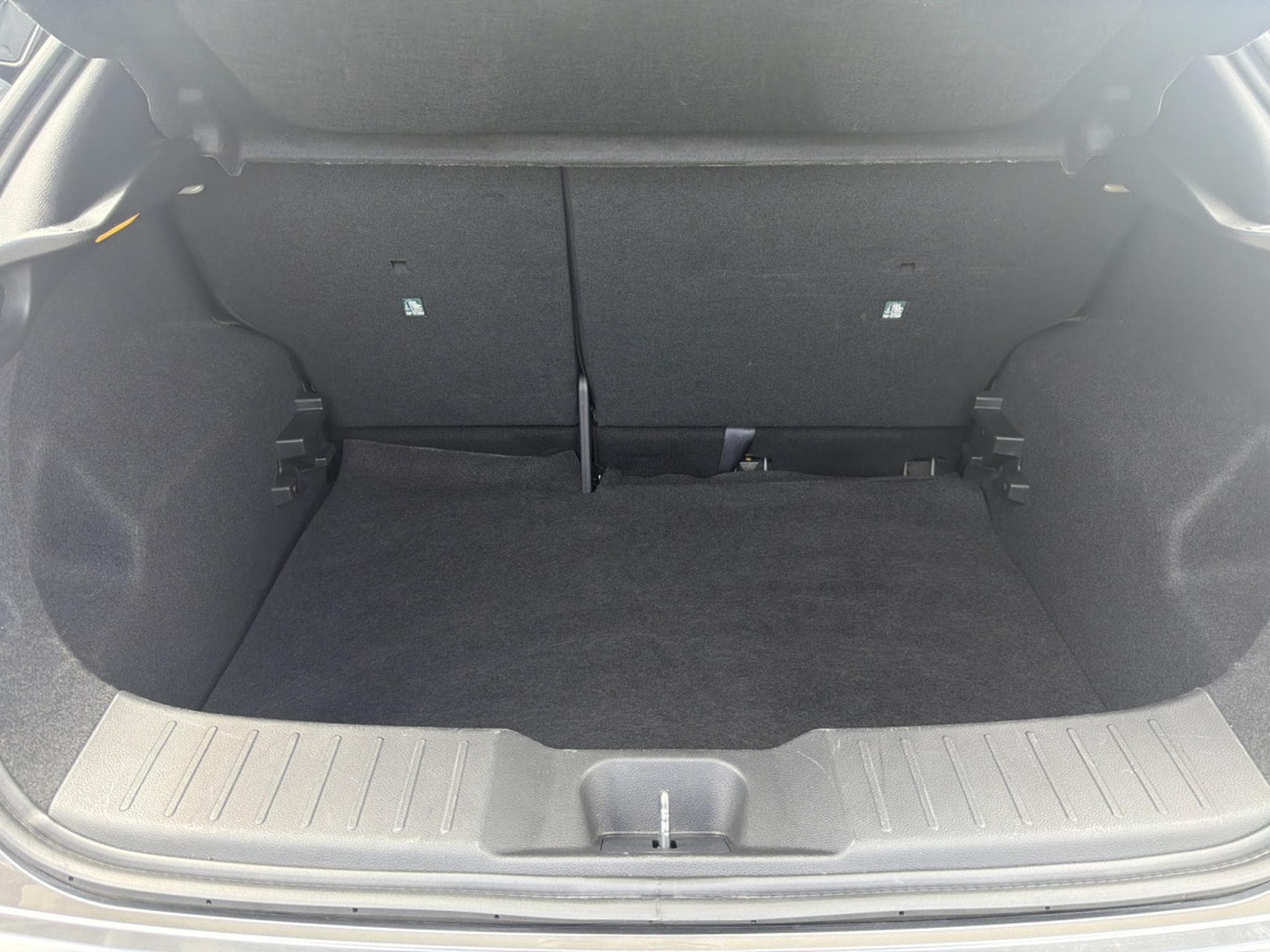 Nissan Juke 1.0 DIG-T 7DCT TEKNA AUTO (2024) - Photo 9