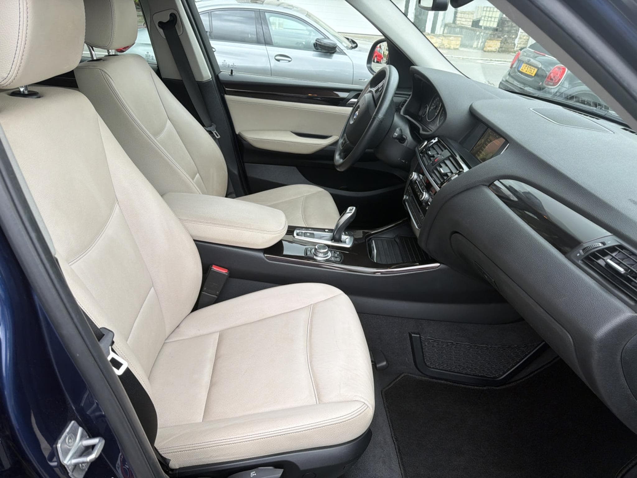 BMW X3 20dA X line 190 X drive (2016) - Photo 12