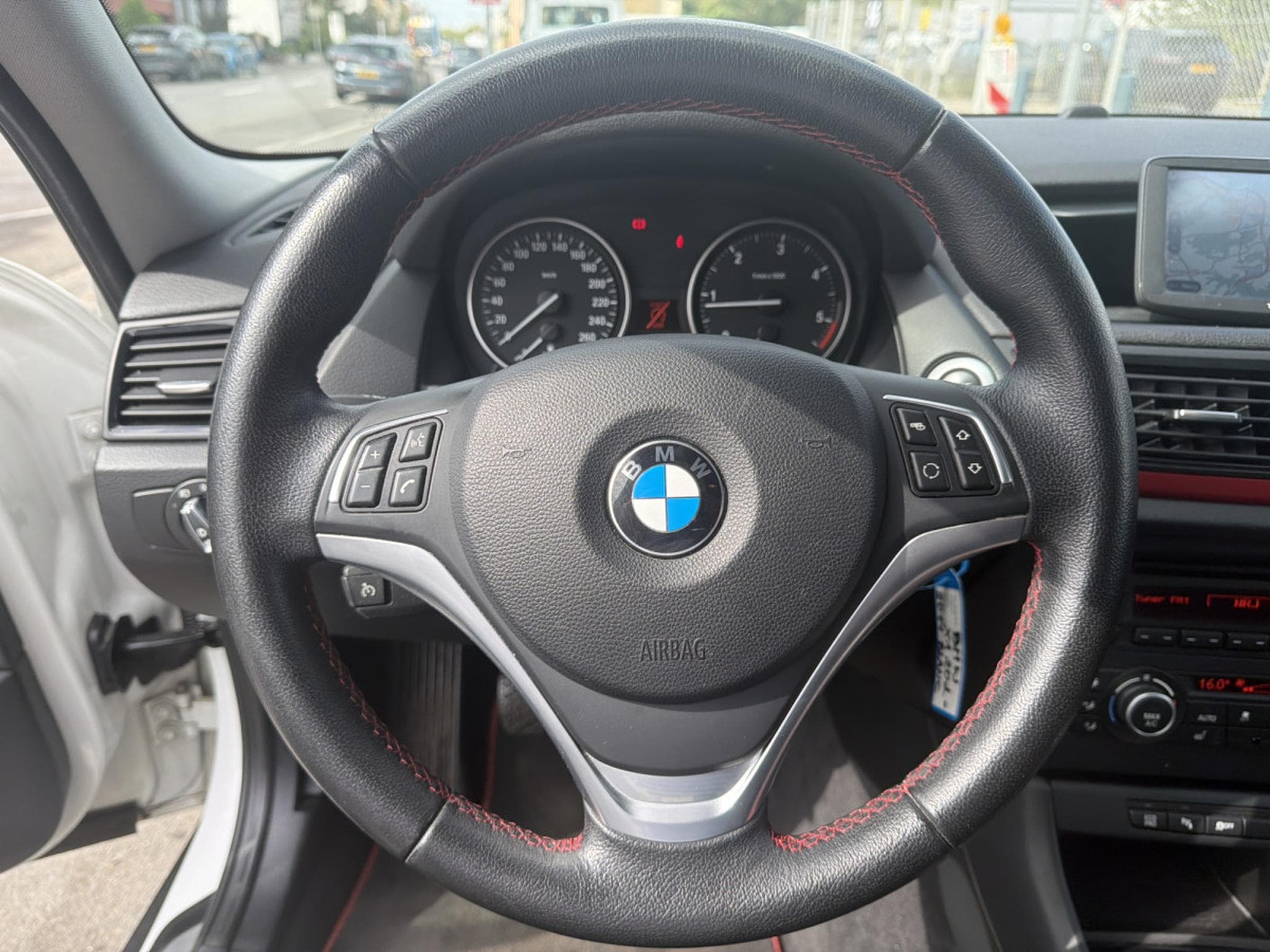 BMW X1 Sport 20d 184 SDrive (2014) - Photo 15