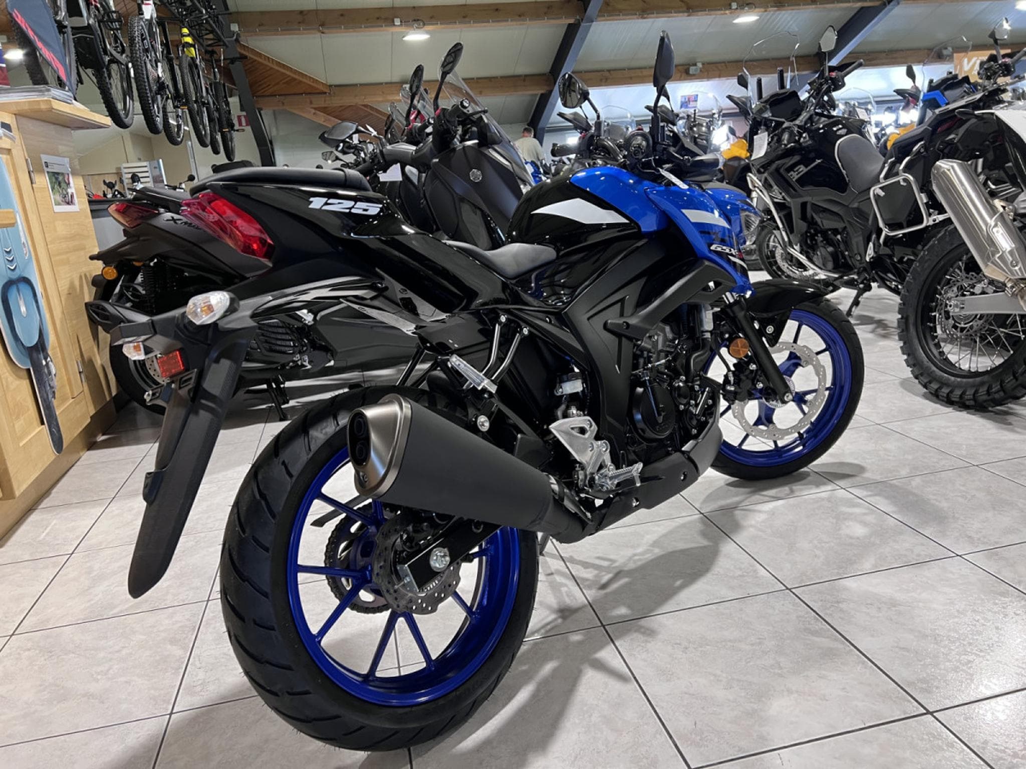 Suzuki GSX-S (2026) - Photo 3