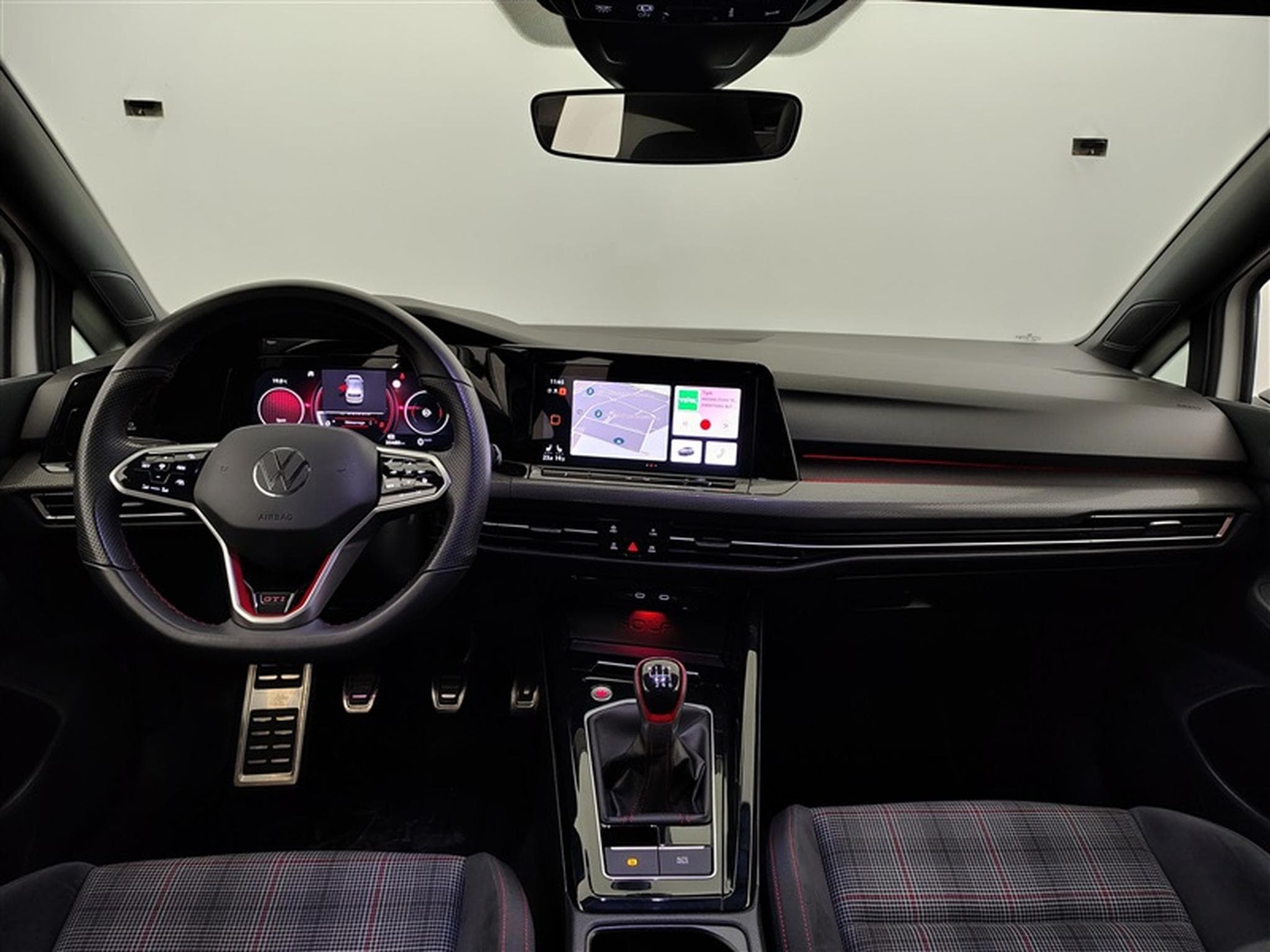 VW Golf 2.0 TSI 245cv GTI NAVI / FULL LED / CAMERA / JA 17" (2024) - Photo 8