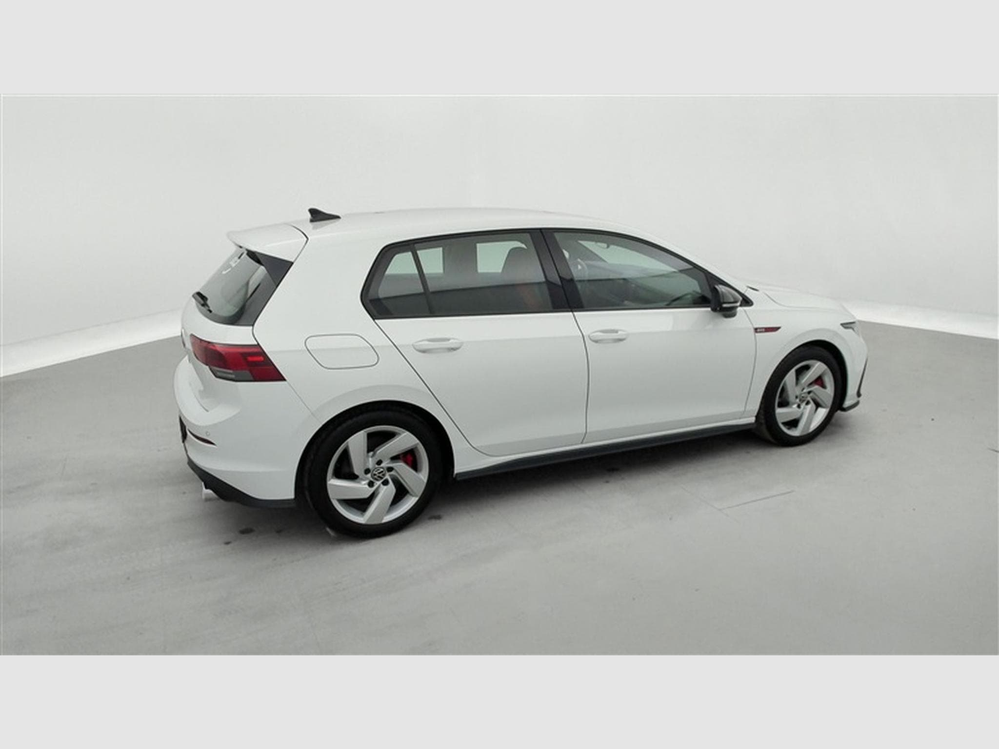 VW Golf 2.0 TSI 245cv GTI NAVI / FULL LED / CAMERA / JA 17" (2024) - Photo 25