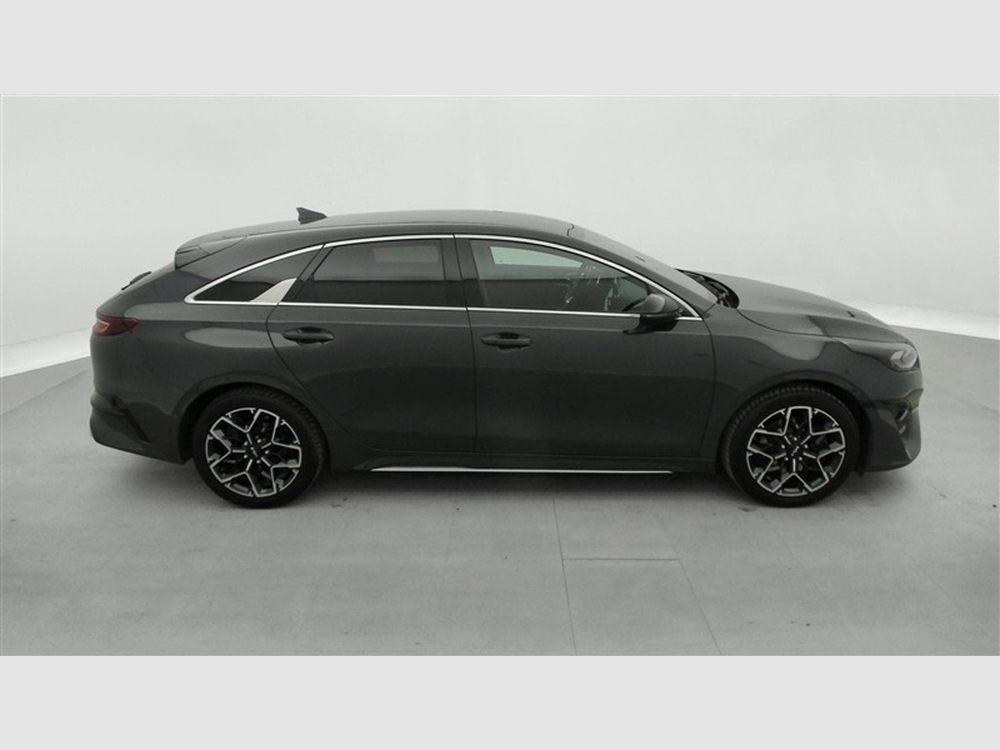Kia ProCeed 1.0 T-GDI 120Cv GT-Line NAVI / CARPLAY / FULL LED / S-CUIR (2023) - Photo 25