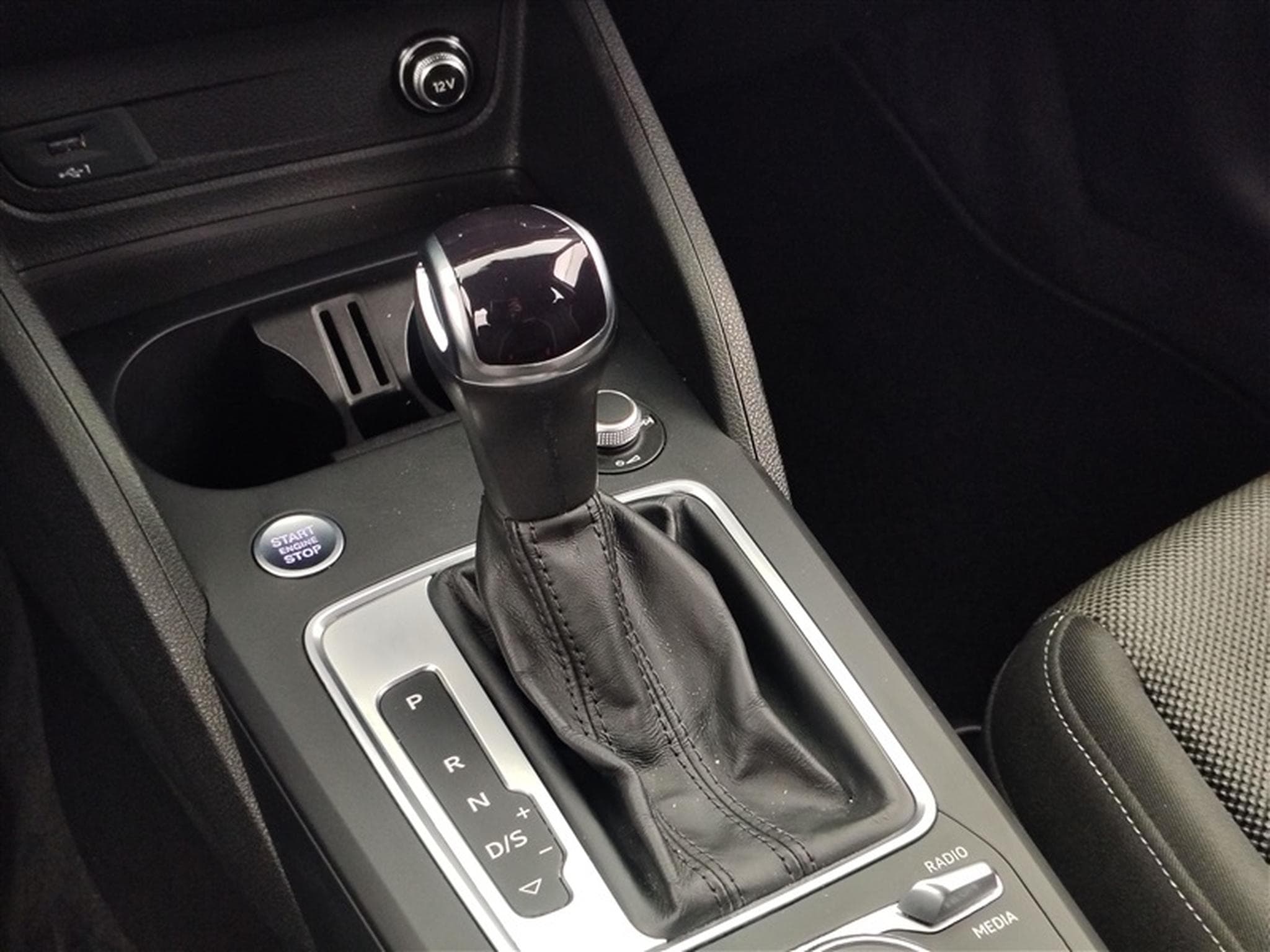 Audi Q2 35 TFSI 150Cv S-Tronic S-Line NAVI / FULL LED / ALU (2022) - Photo 12