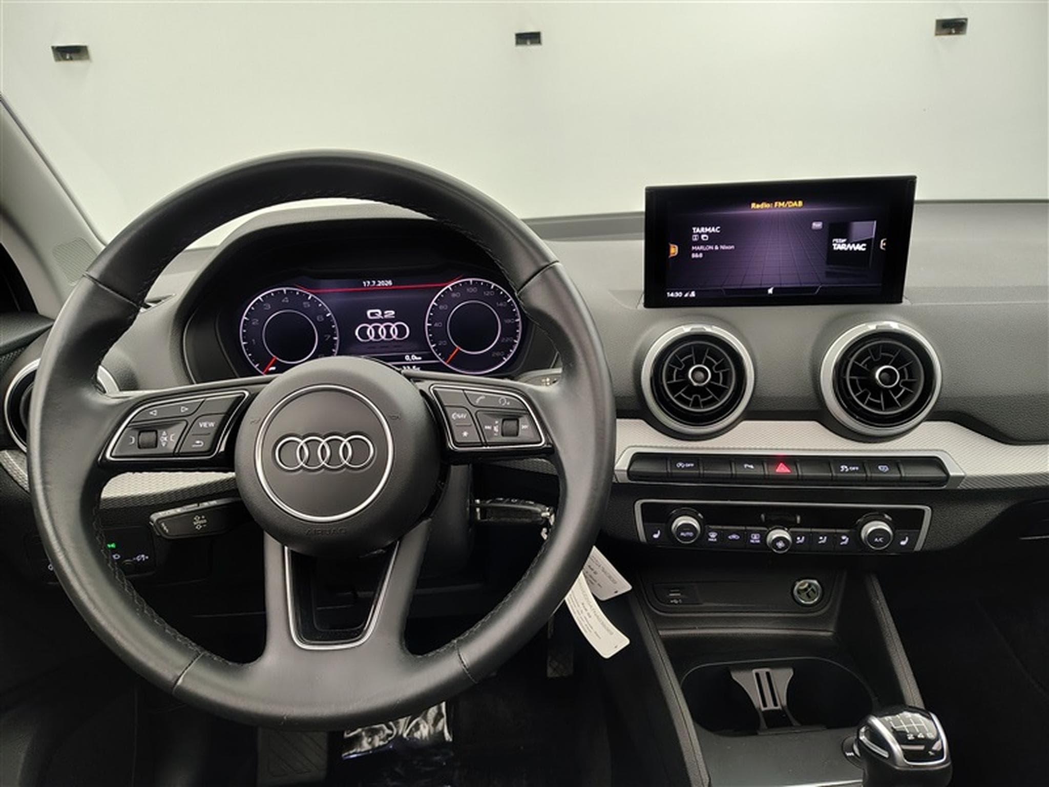 Audi Q2 30 TFSI Design NAVI/LED/TO PANO/JA/PDC (2022) - Photo 9