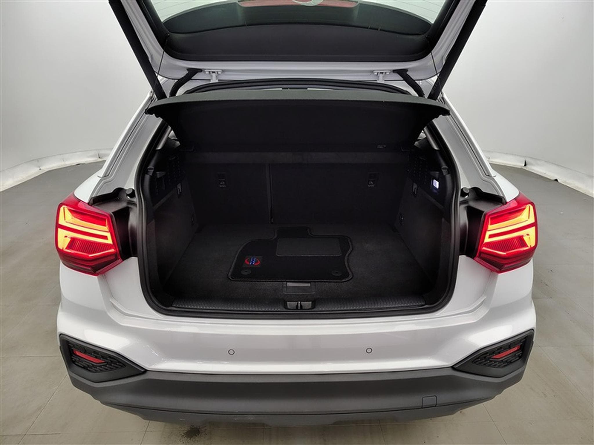 Audi Q2 30 TFSI Design NAVI/LED/TO PANO/JA/PDC (2022) - Photo 14