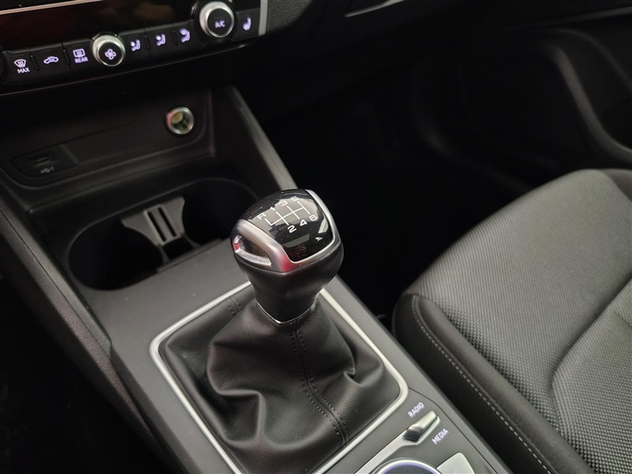 Audi Q2 30 TFSI Design NAVI/LED/TO PANO/JA/PDC (2022) - Photo 12