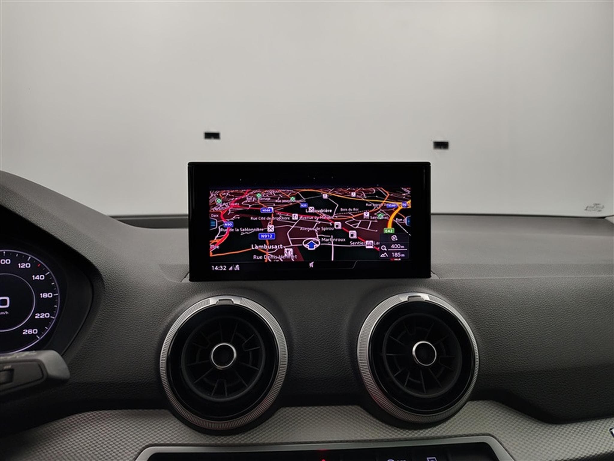 Audi Q2 30 TFSI Design NAVI/LED/TO PANO/JA/PDC (2022) - Photo 11