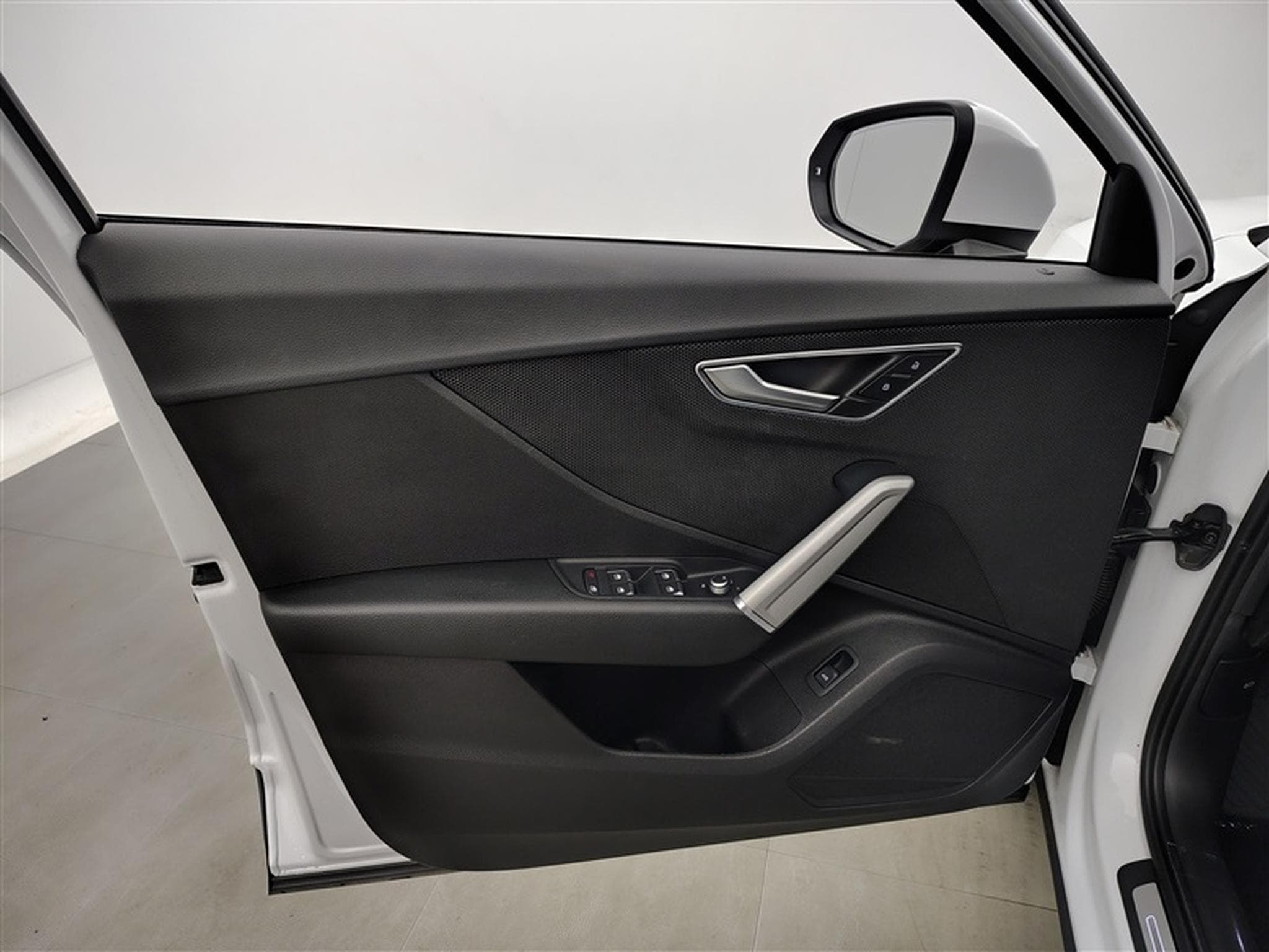 Audi Q2 30 TFSI Design NAVI/LED/TO PANO/JA/PDC (2022) - Photo 17