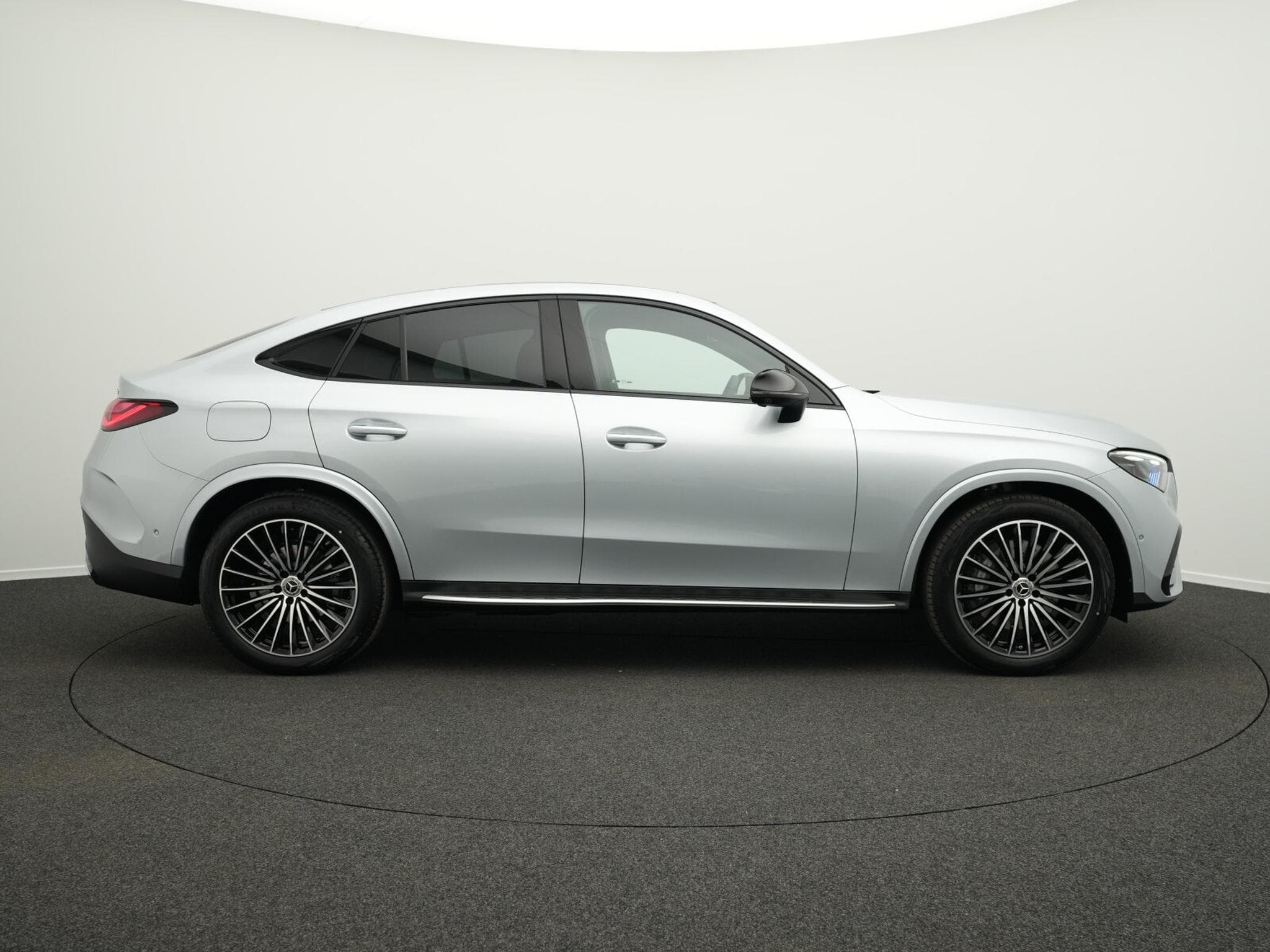Mercedes GLC 200 4MATIC Coupé AMG-Line Premium (2026) - Photo 5