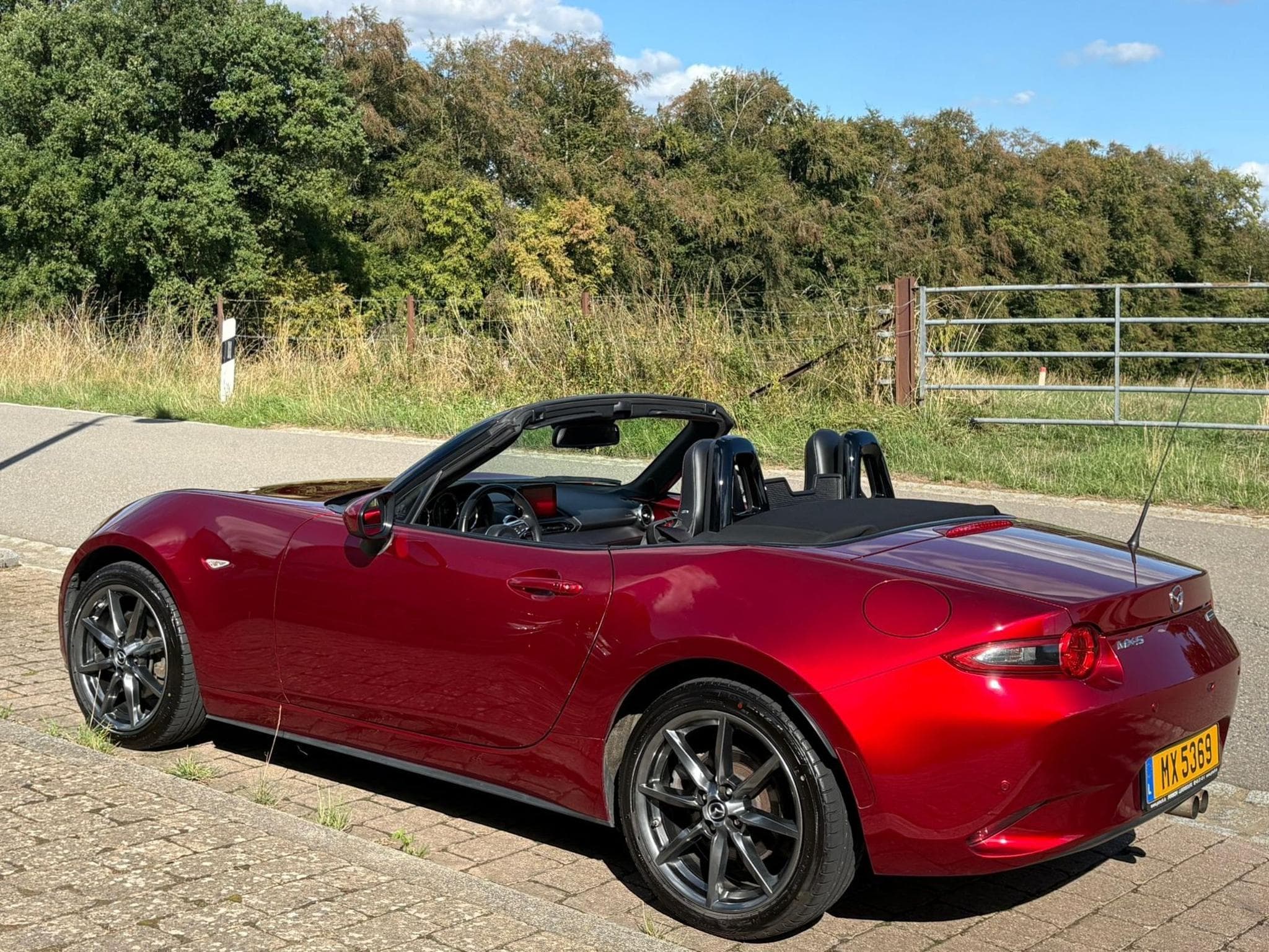Mazda MX-5 Skyactiv (2019) - Photo 1