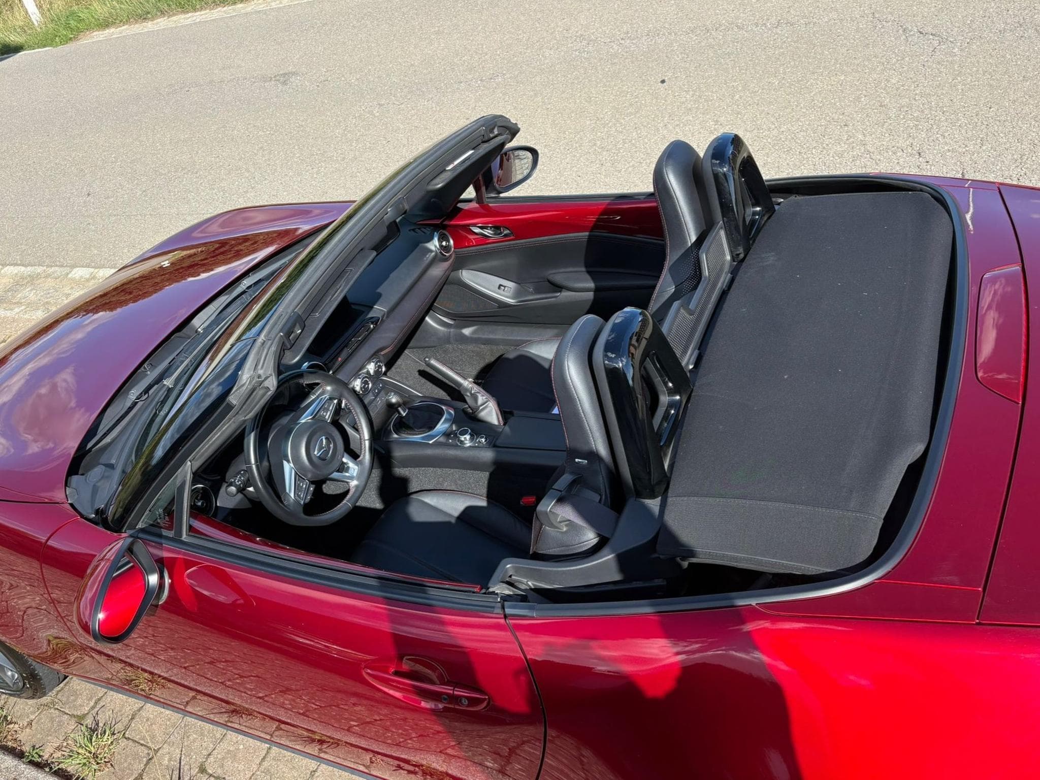 Mazda MX-5 Skyactiv (2019) - Photo 2